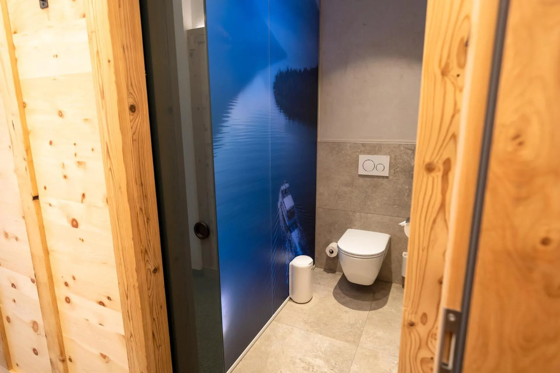 Toilet in Hotel Huber Hochland
