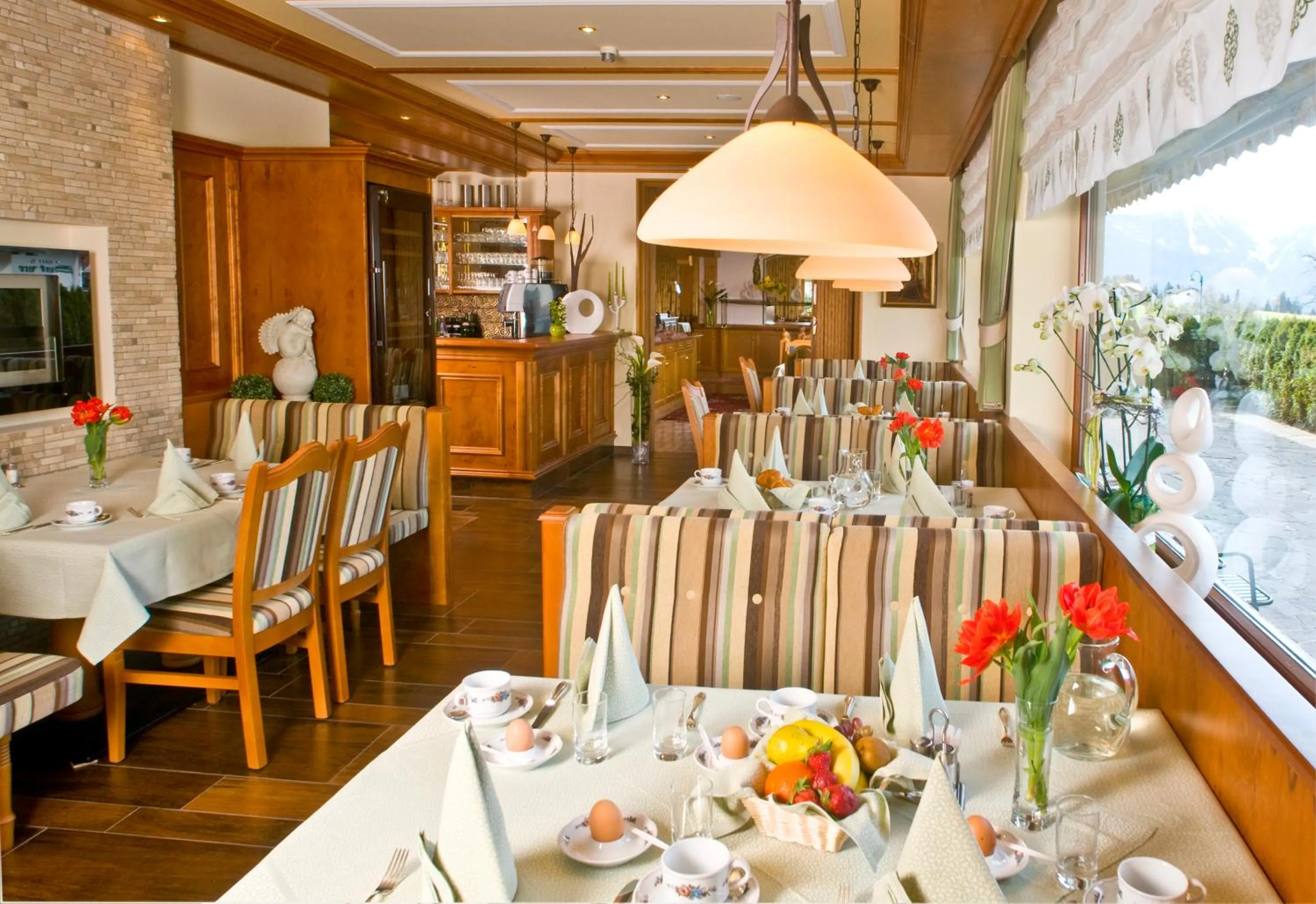 Restaurant/places to eat in Hotel Huber Hochland