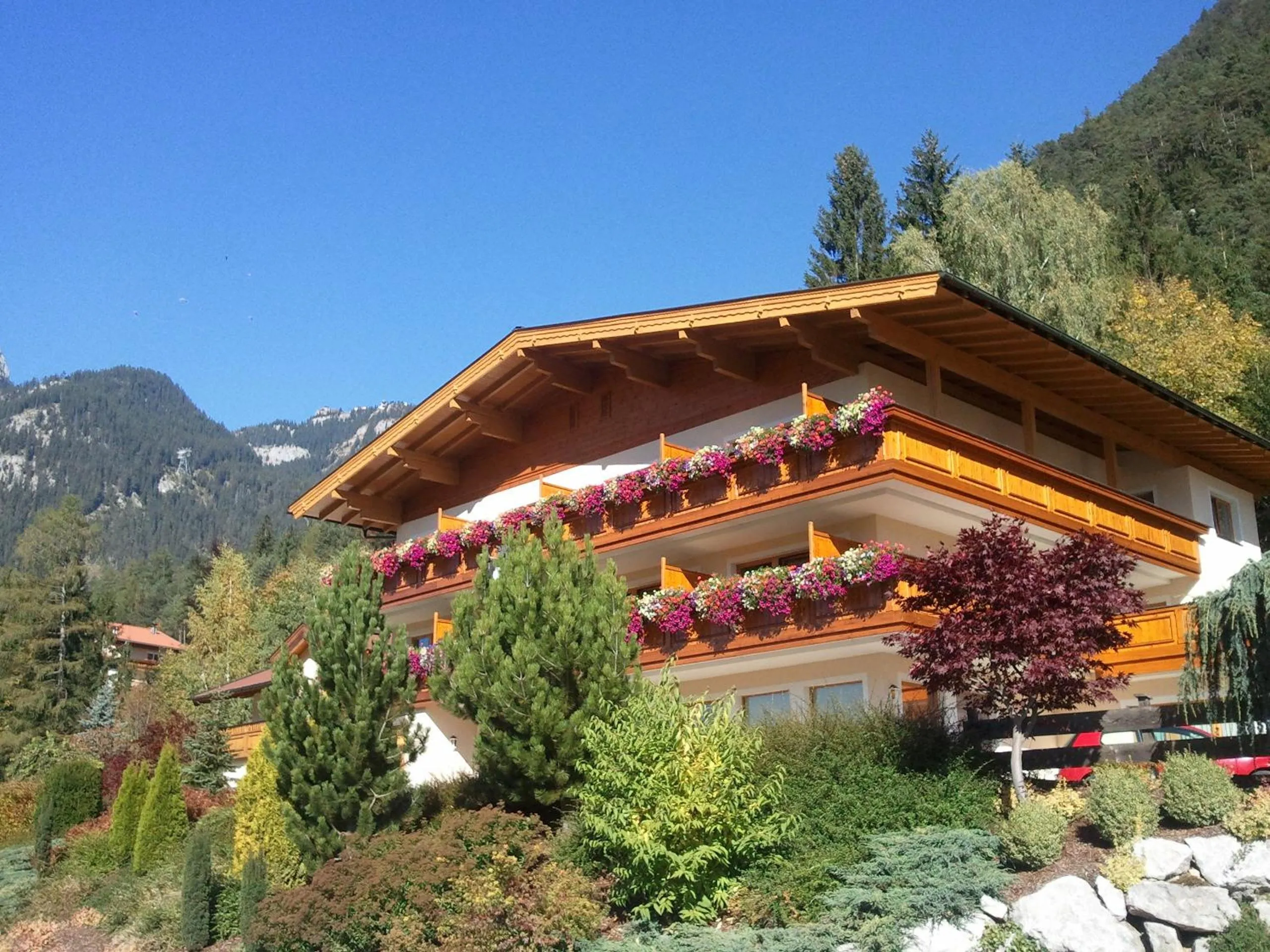 Facade/entrance in Hotel Huber Hochland