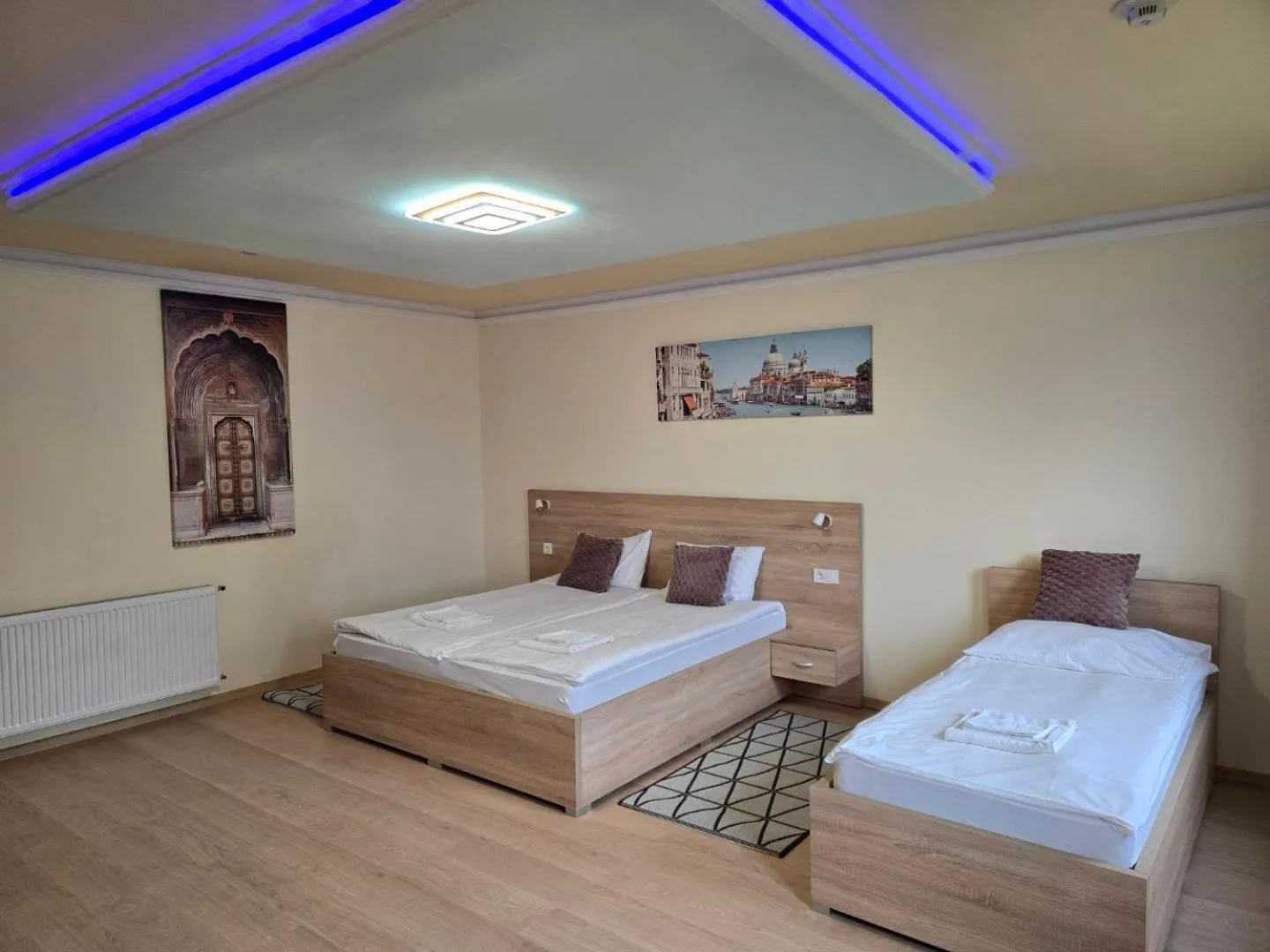 Bed in Hotel Bíbic és Tüskevár Étterem és Horgásztó