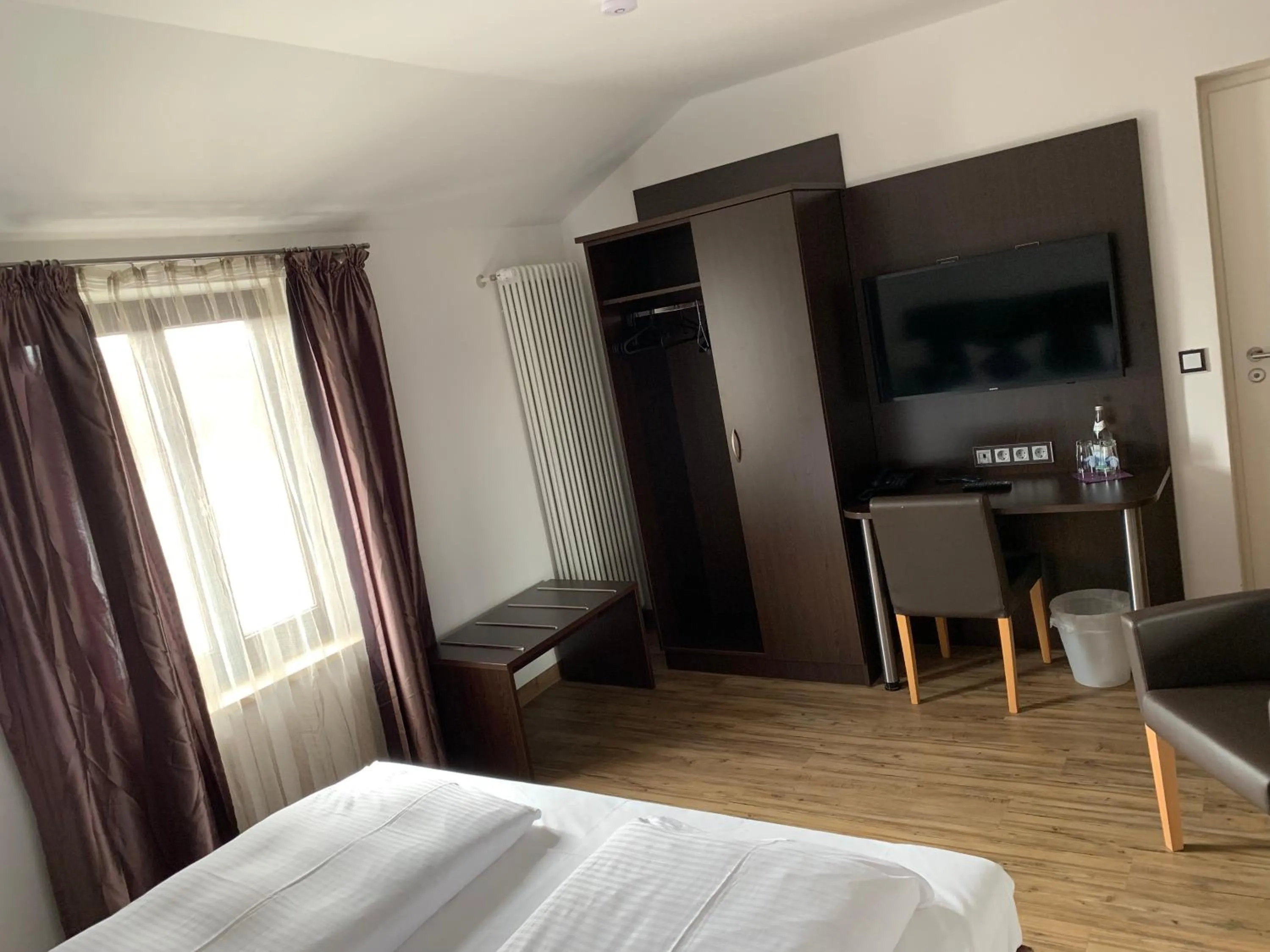 Photo of the whole room, Bed in Hotel Seeluna am Klostersee