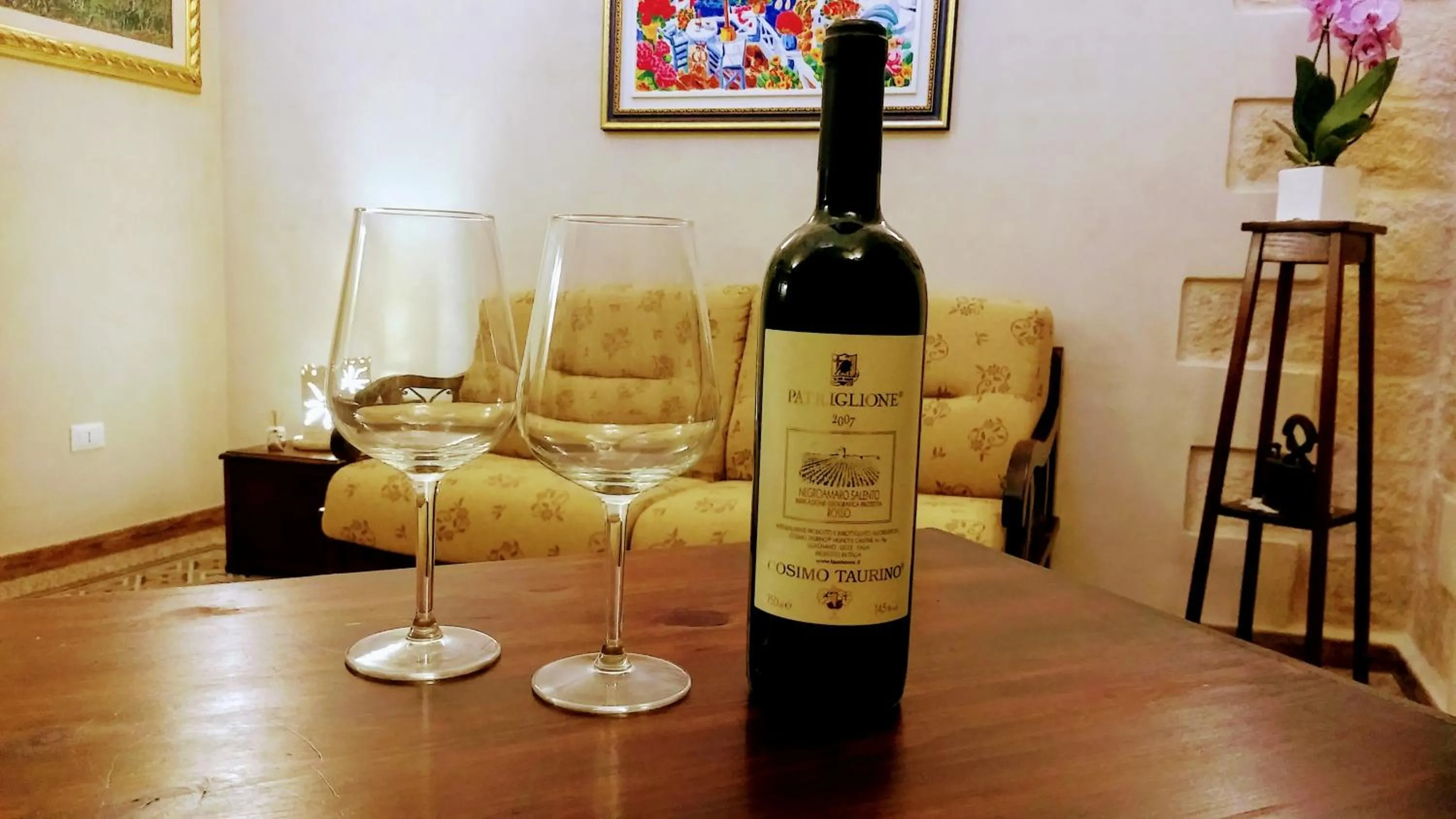 Drinks in Torres Suite