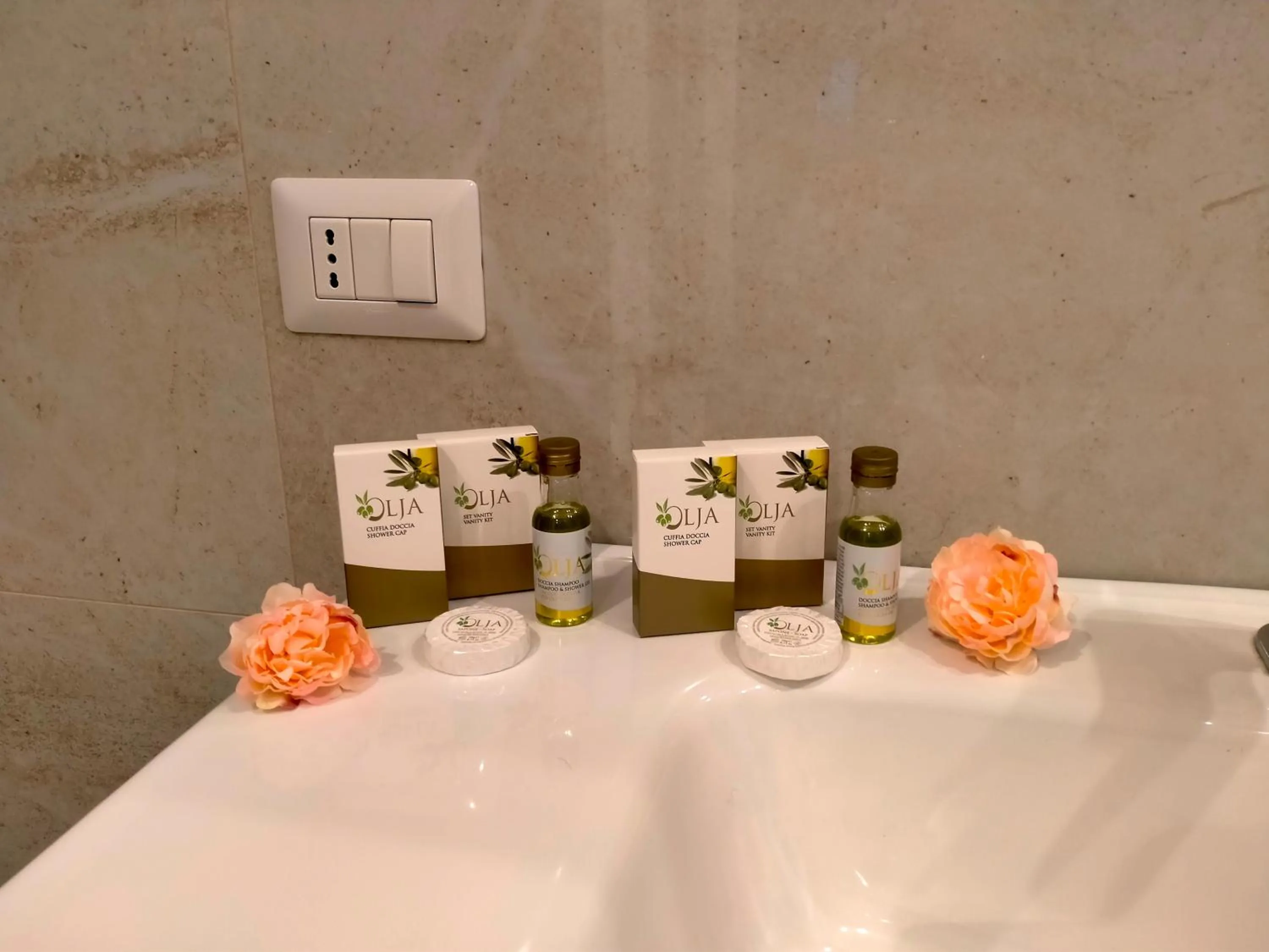 Bathroom in Torres Suite