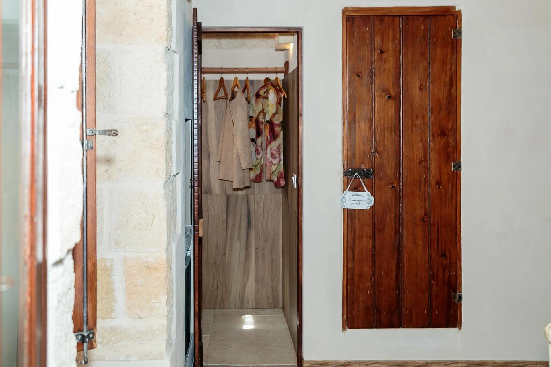 wardrobe in Torres Suite