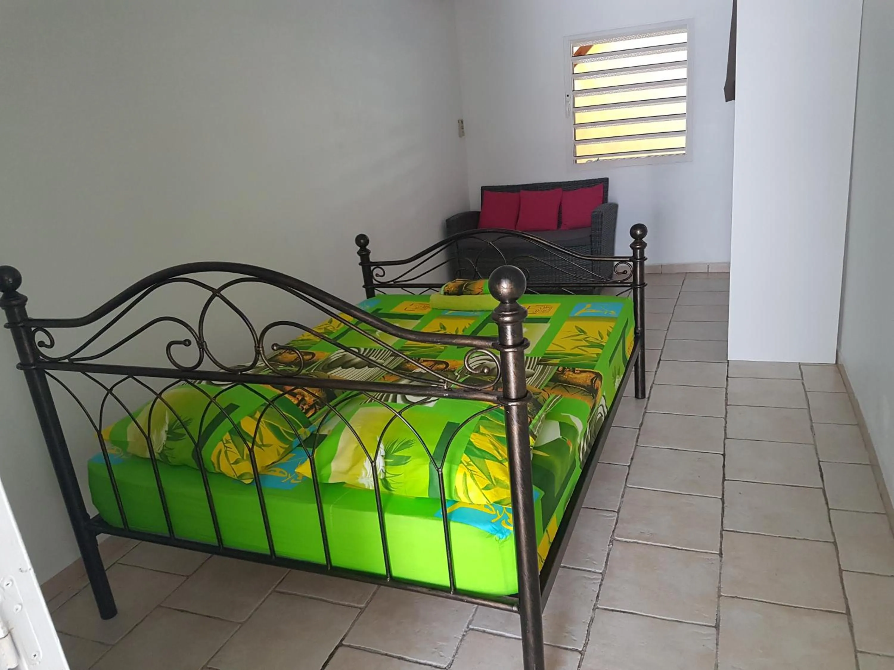 Bedroom, Bed in Ilet Blanc