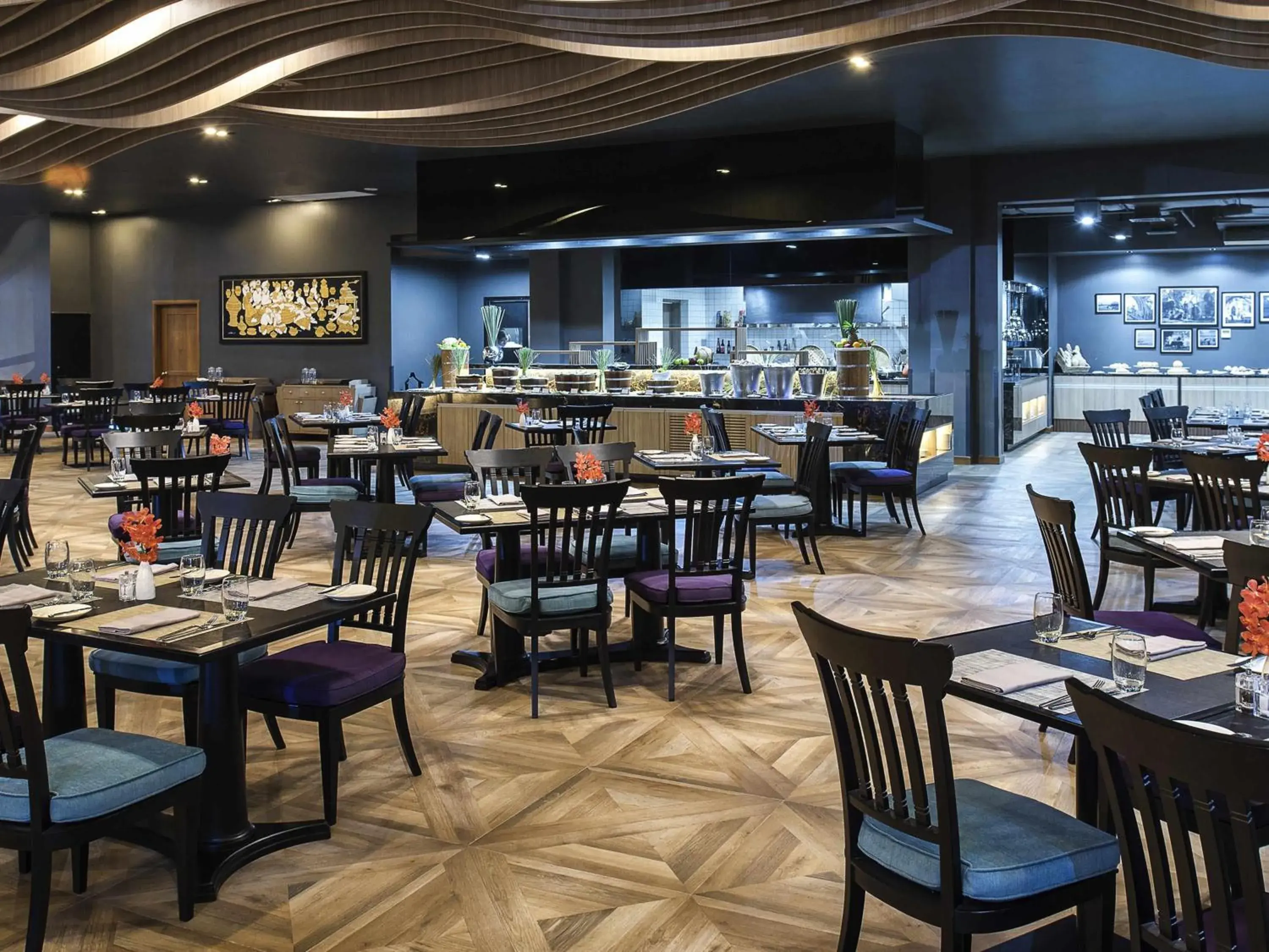 Restaurant/places to eat in Mercure Yangon Kaba Aye Restaurant/places to eat in Mercure Yangon Kaba Aye