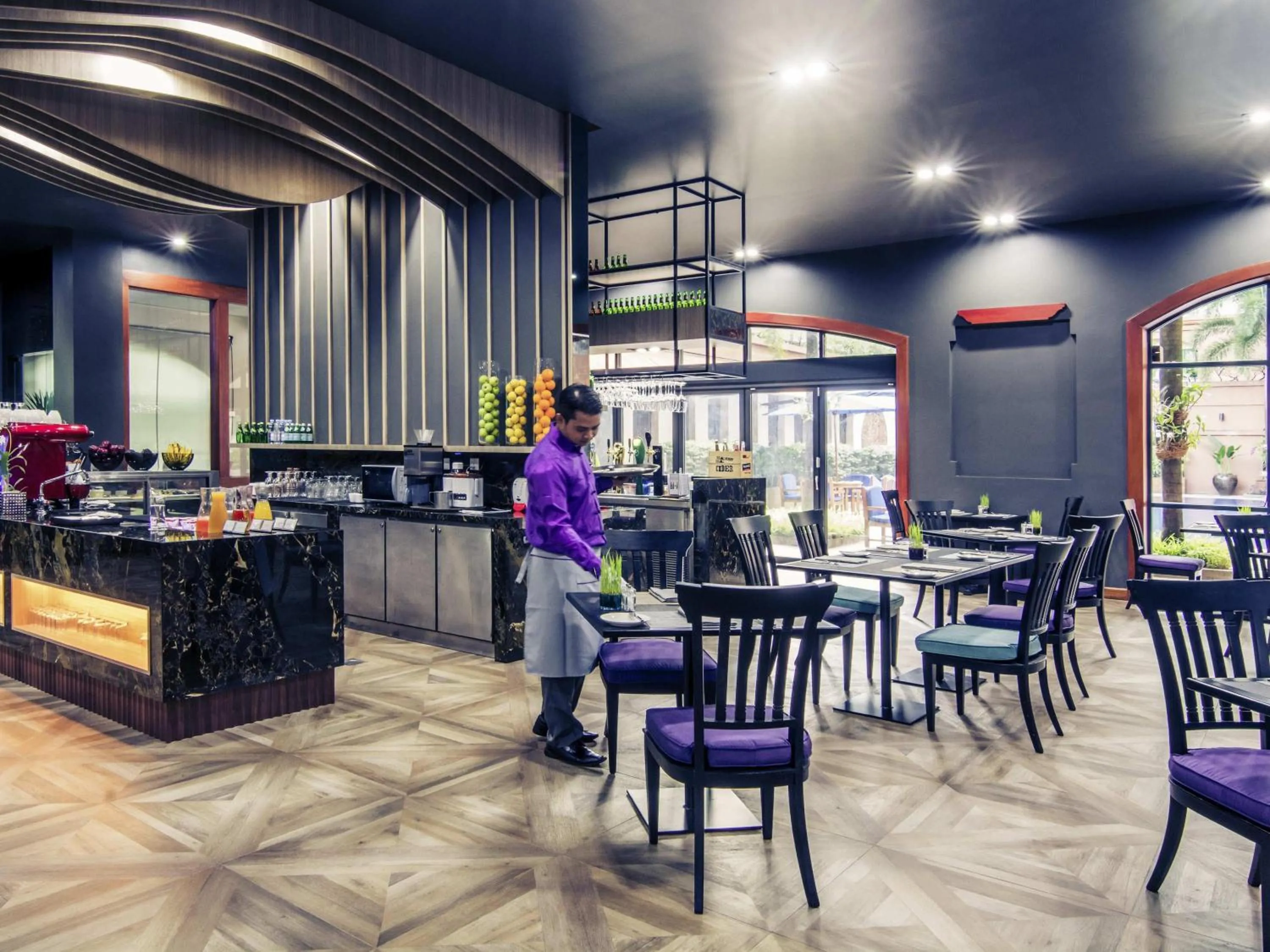 Lounge or bar in Mercure Yangon Kaba Aye