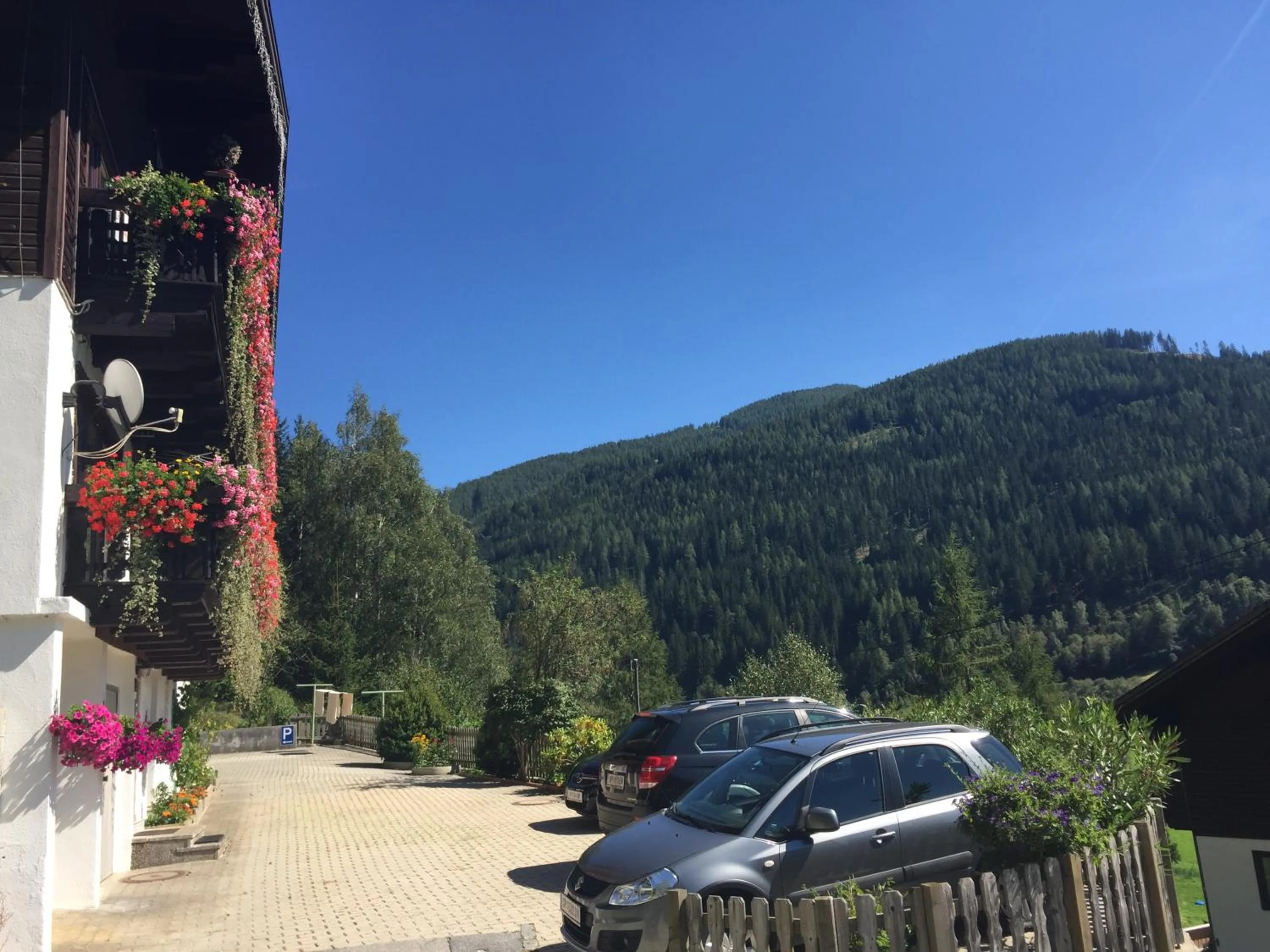 Area and facilities in Haus Heimo