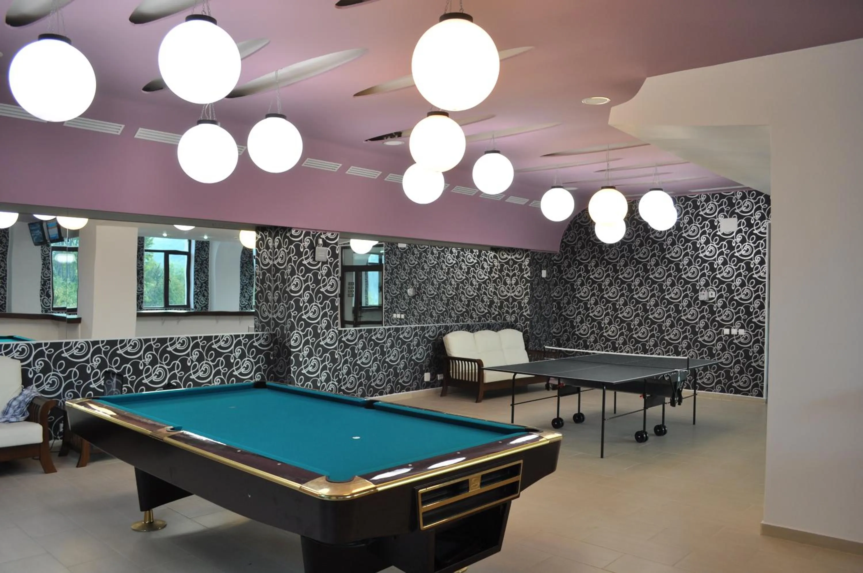 Billiard in Hotel Valea cu Pesti