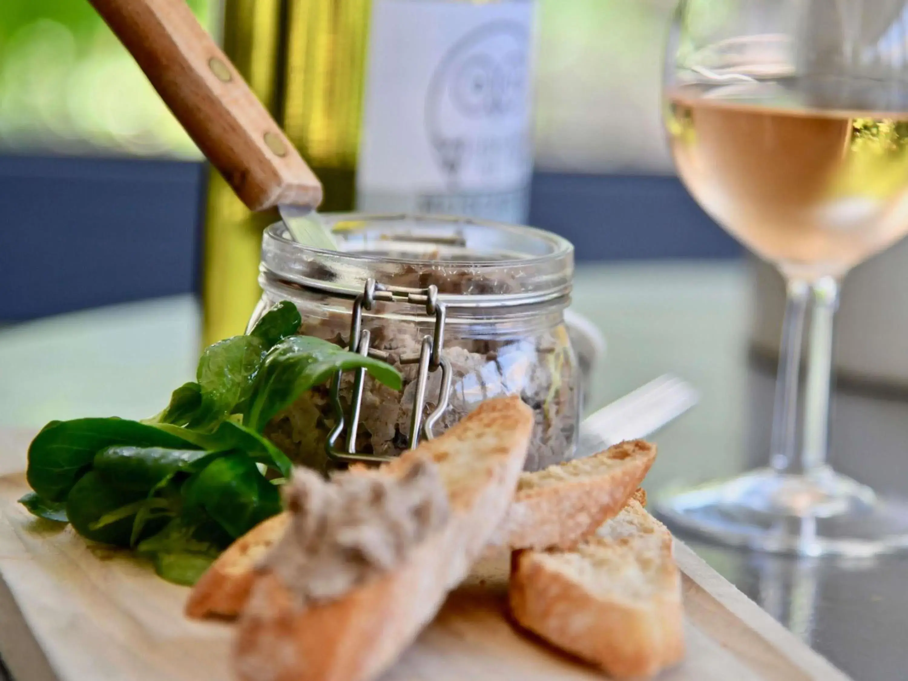 Lounge or bar in Ibis Nantes la Beaujoire Parc Expo Lounge or bar in Ibis Nantes la Beaujoire Parc Expo