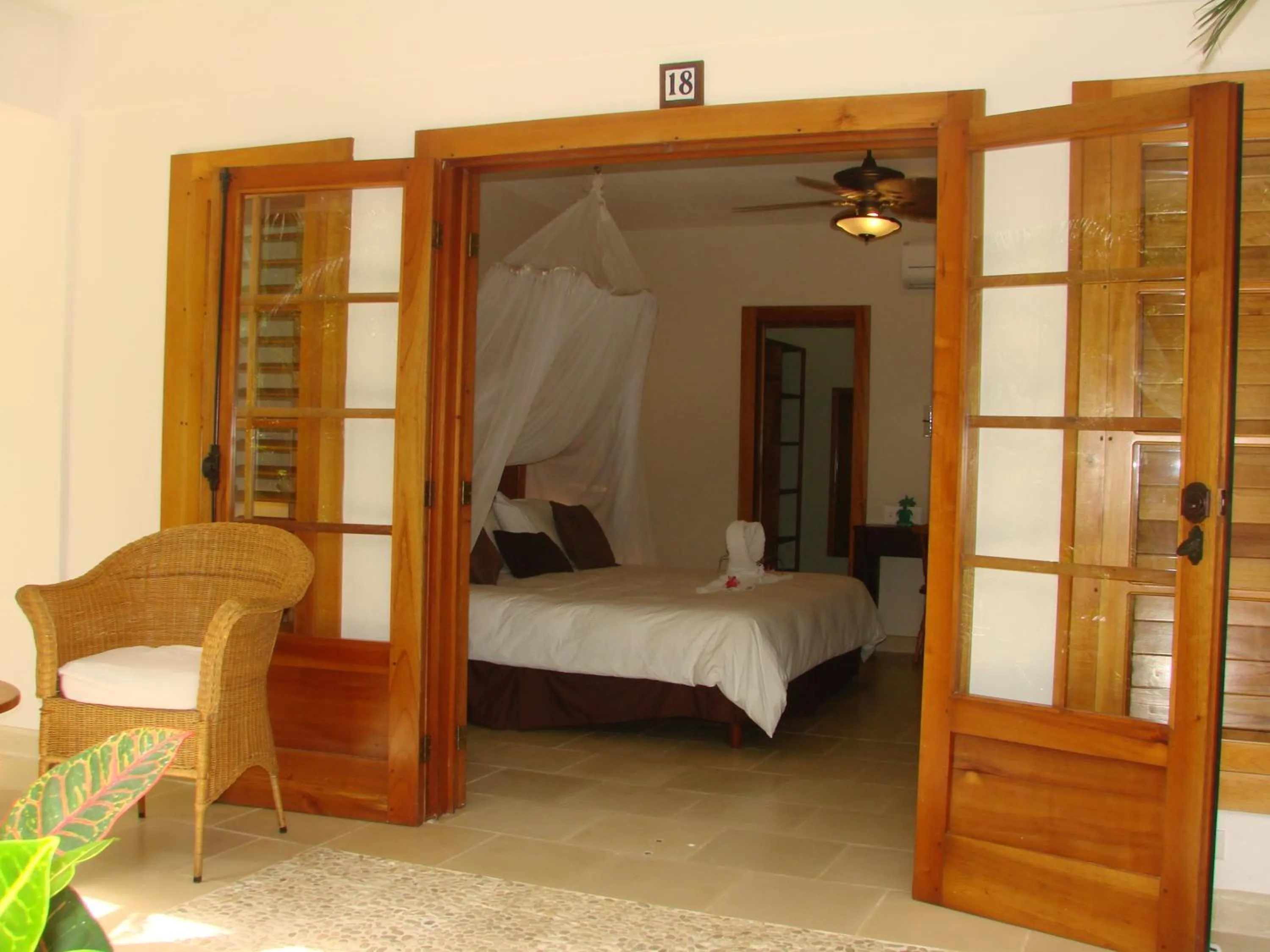 Balcony/Terrace, Bed in The Falls at Manuel Antonio