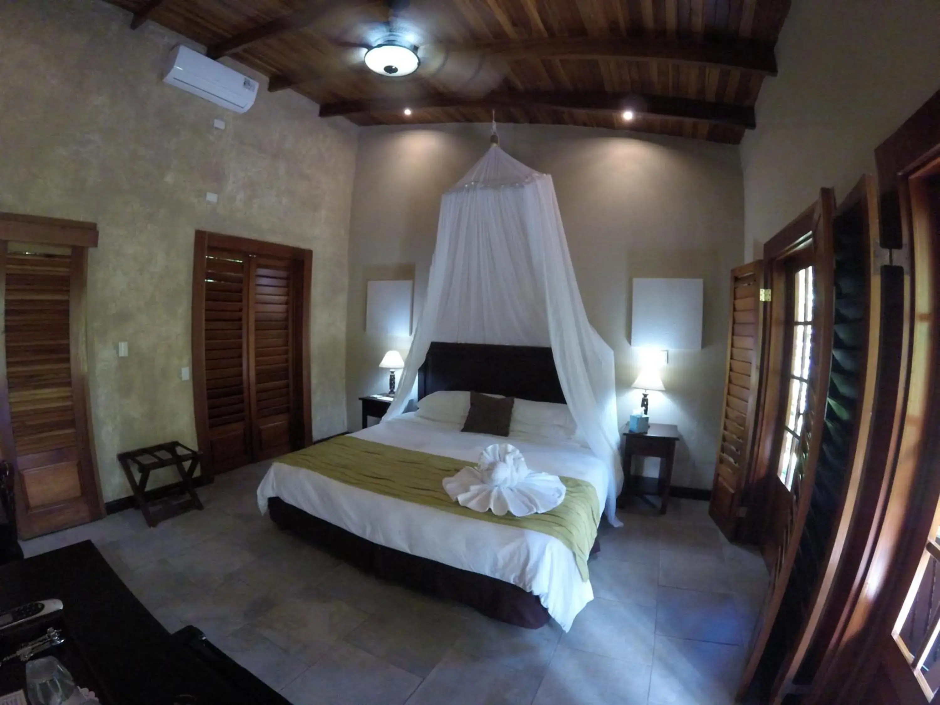Photo of the whole room, Bed in The Falls at Manuel Antonio Photo of the whole room, Bed in The Falls at Manuel Antonio