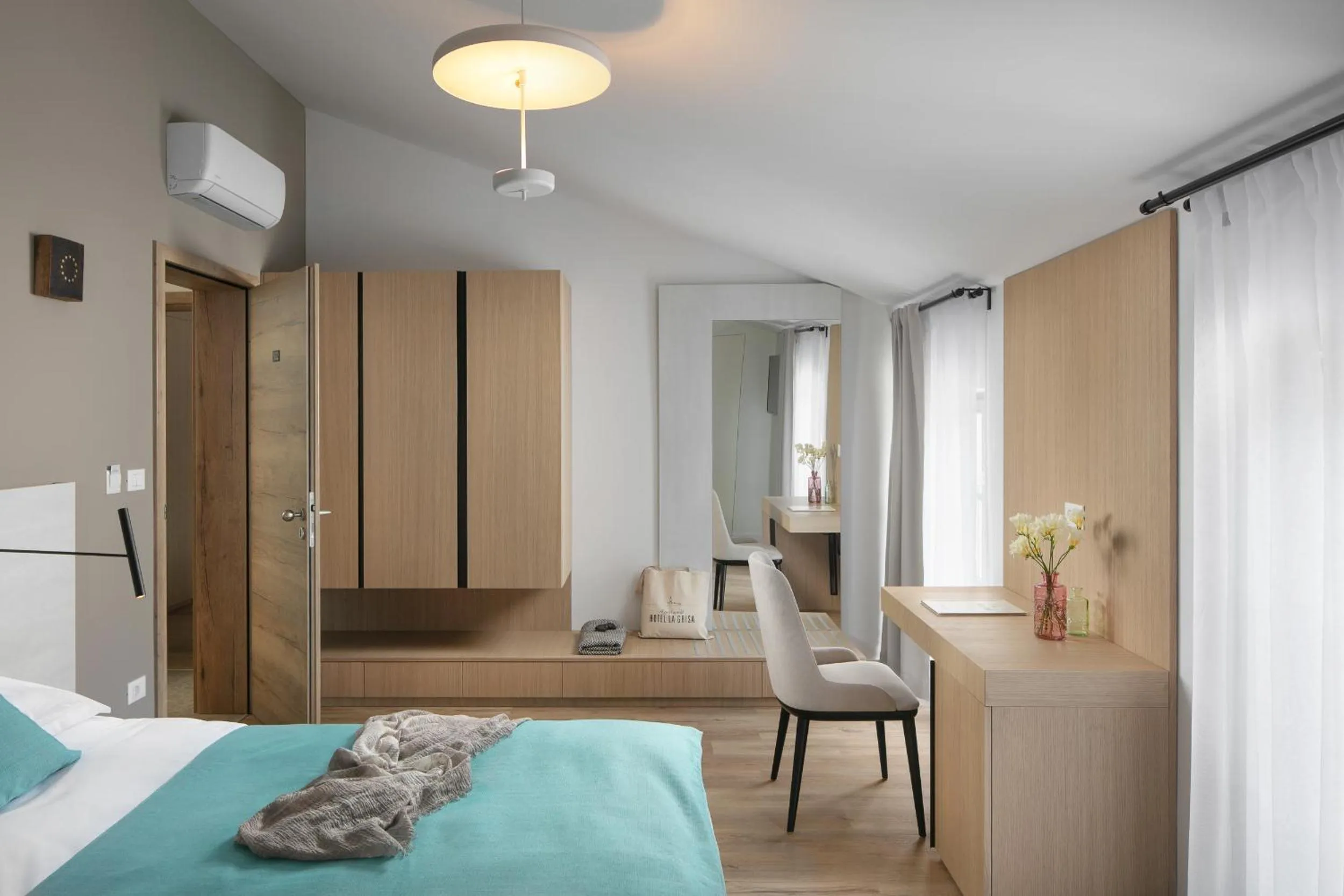 Bedroom, Bed in Hotel La Grisa