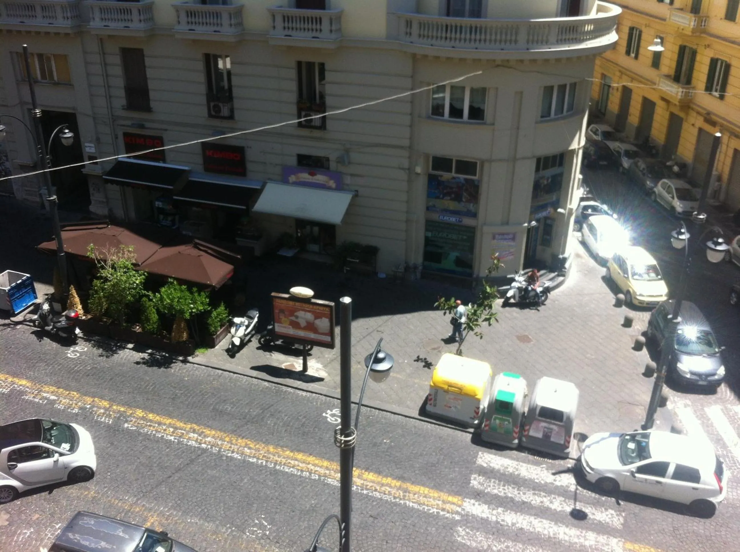 Street view in Santa Lucia 50