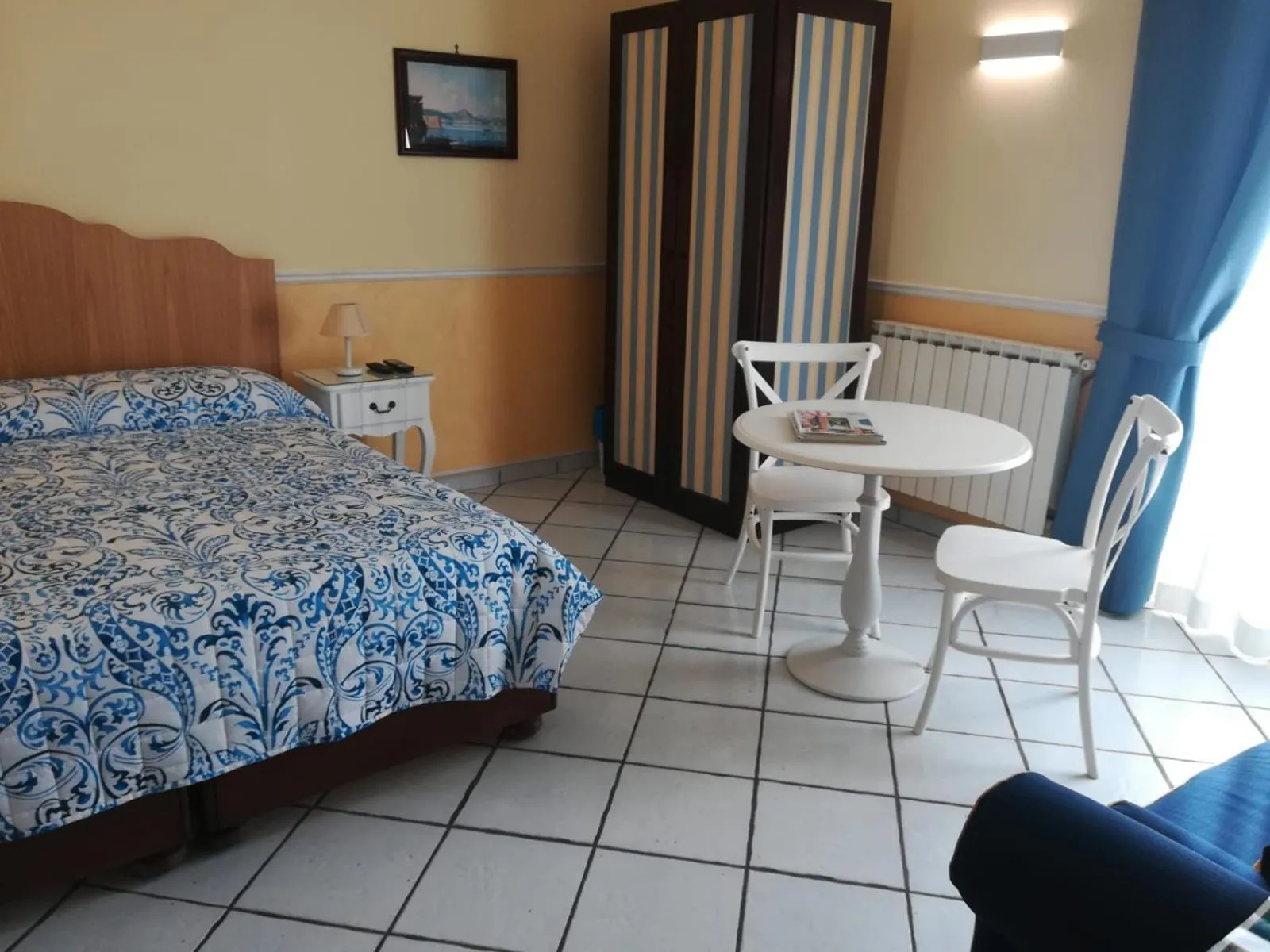 Photo of the whole room, Bed in Santa Lucia 50