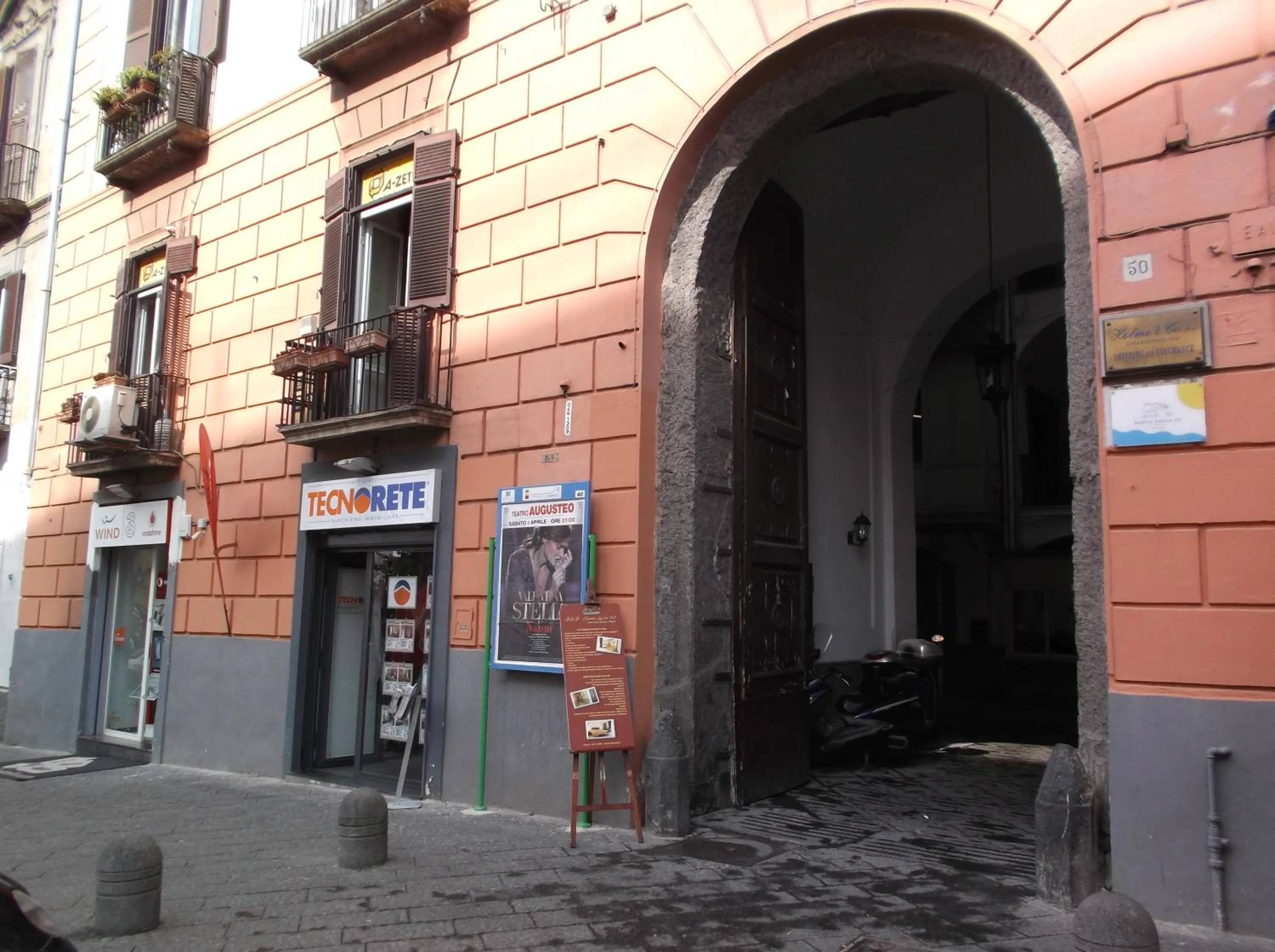 Neighbourhood in Santa Lucia 50