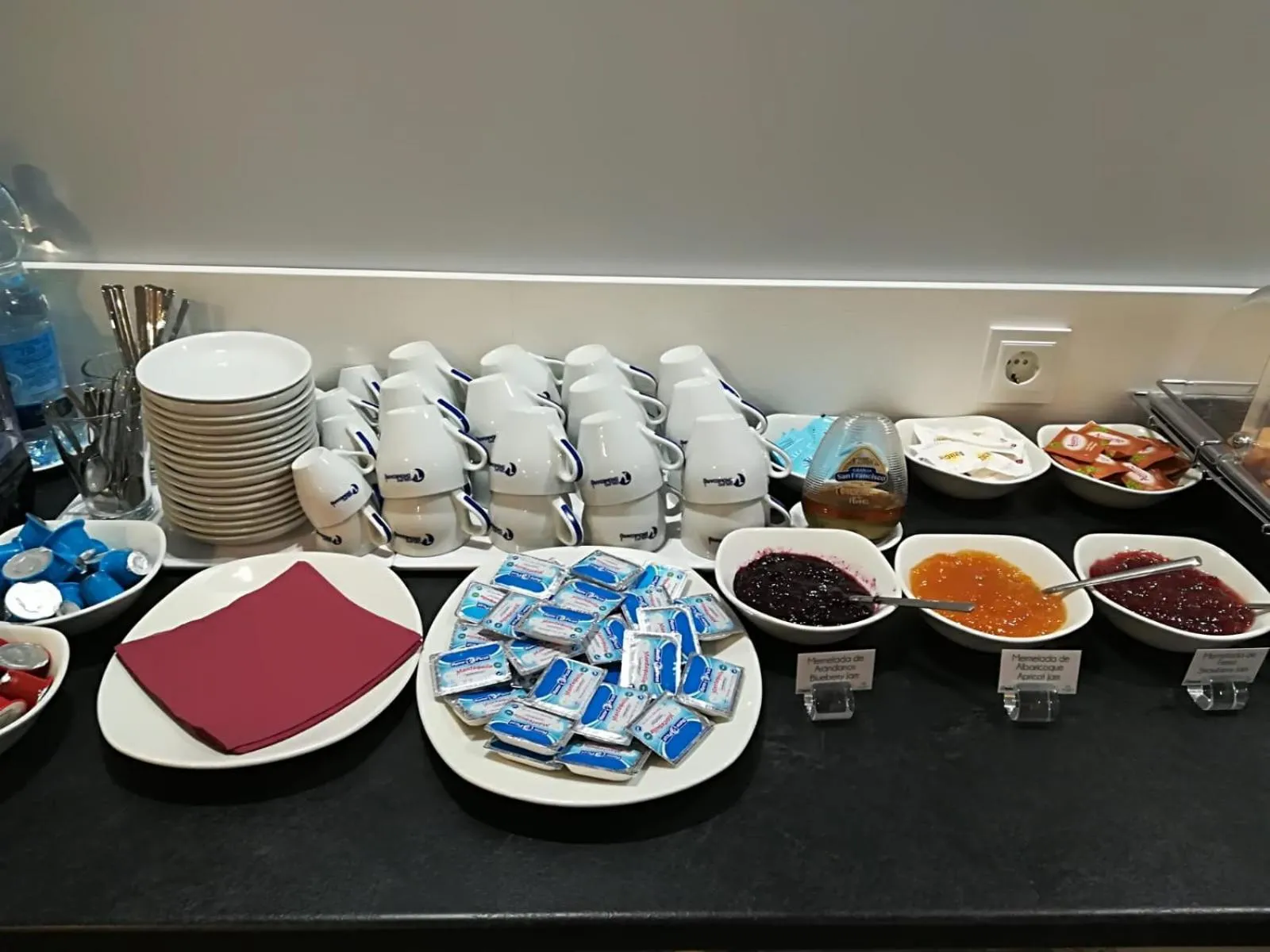 Food and drinks in Hotel Río Asón