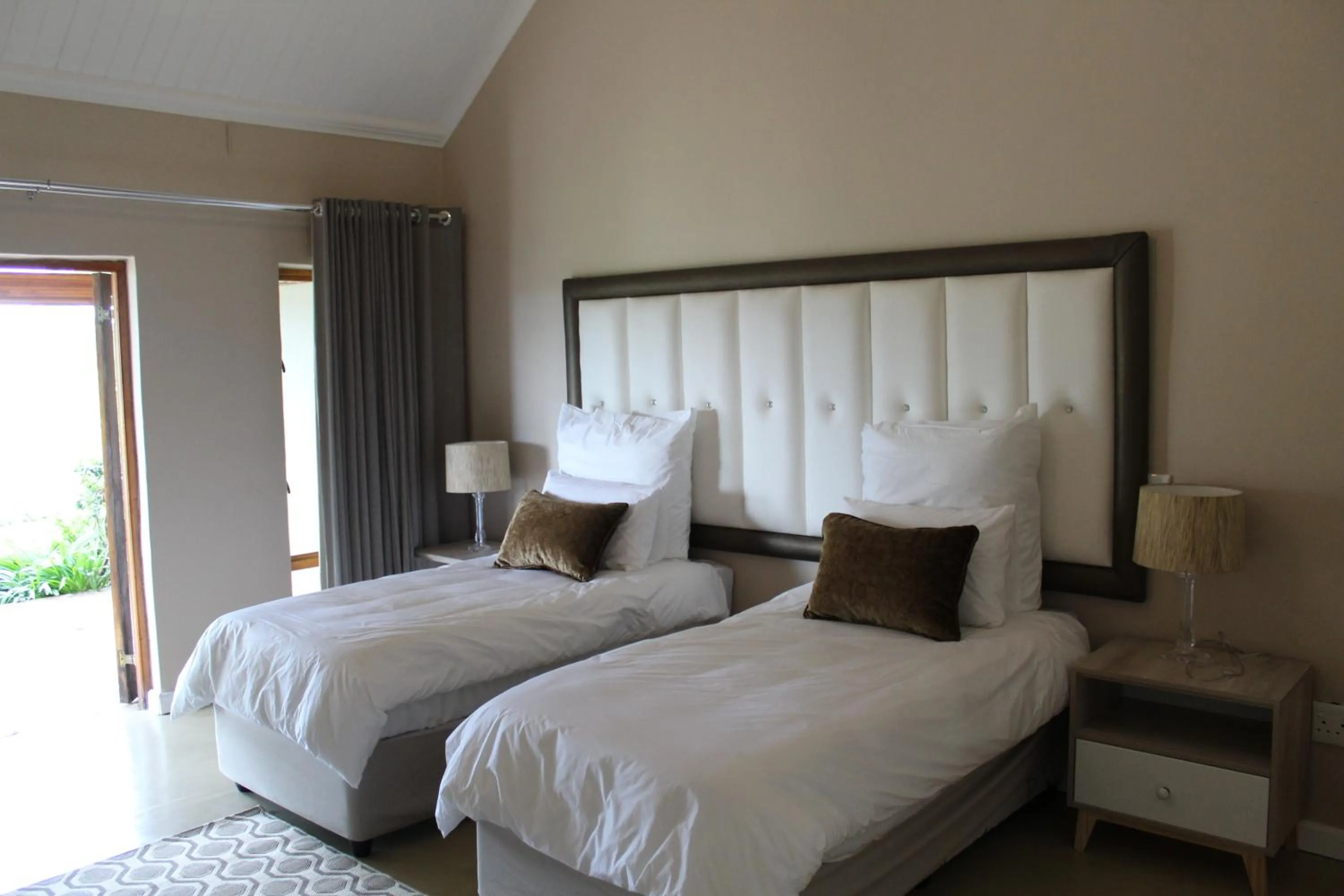 Bedroom, Bed in Mount Shekinah Country Hotel