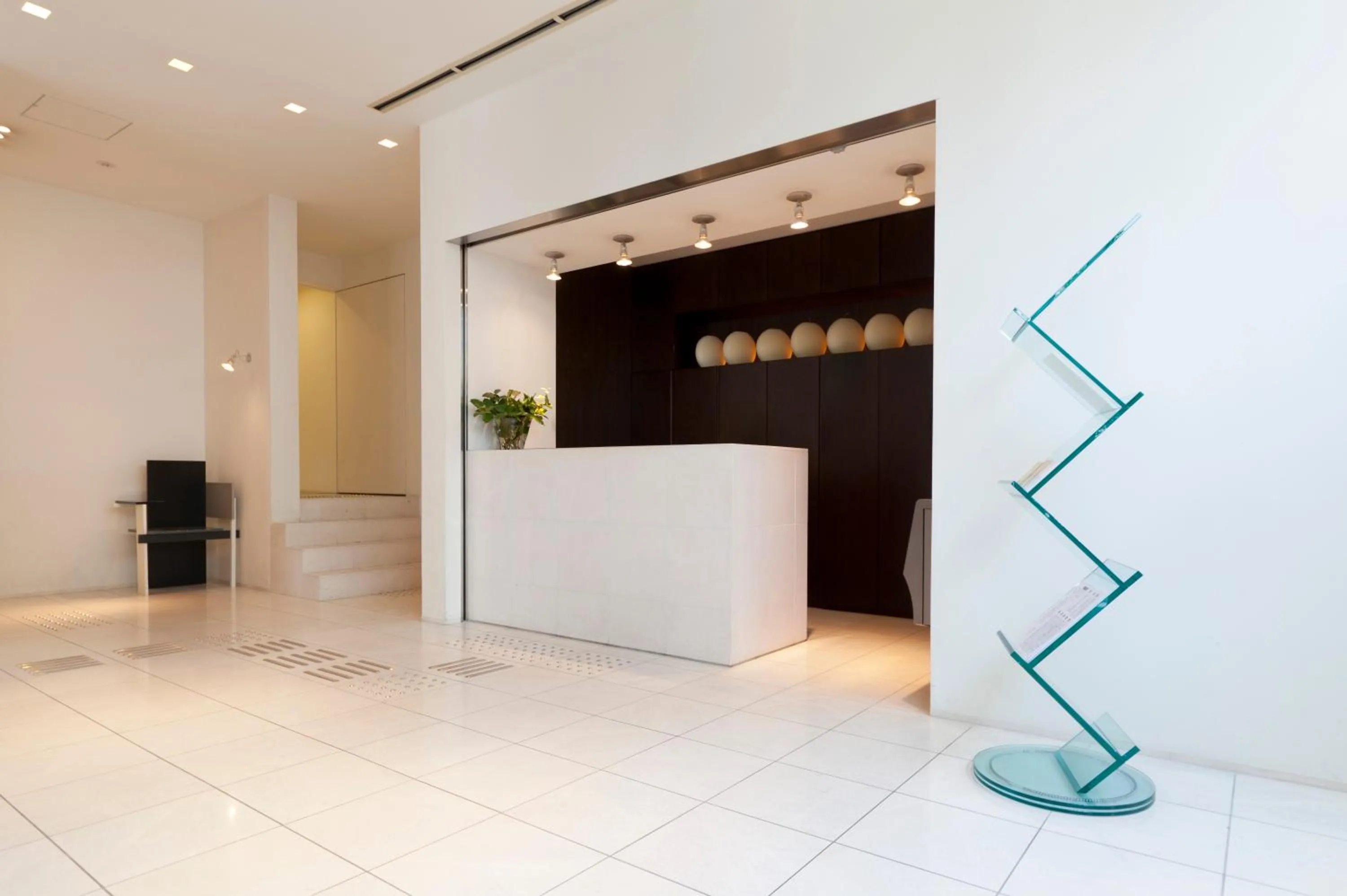 Lobby or reception in 7 Days Hotel Plus