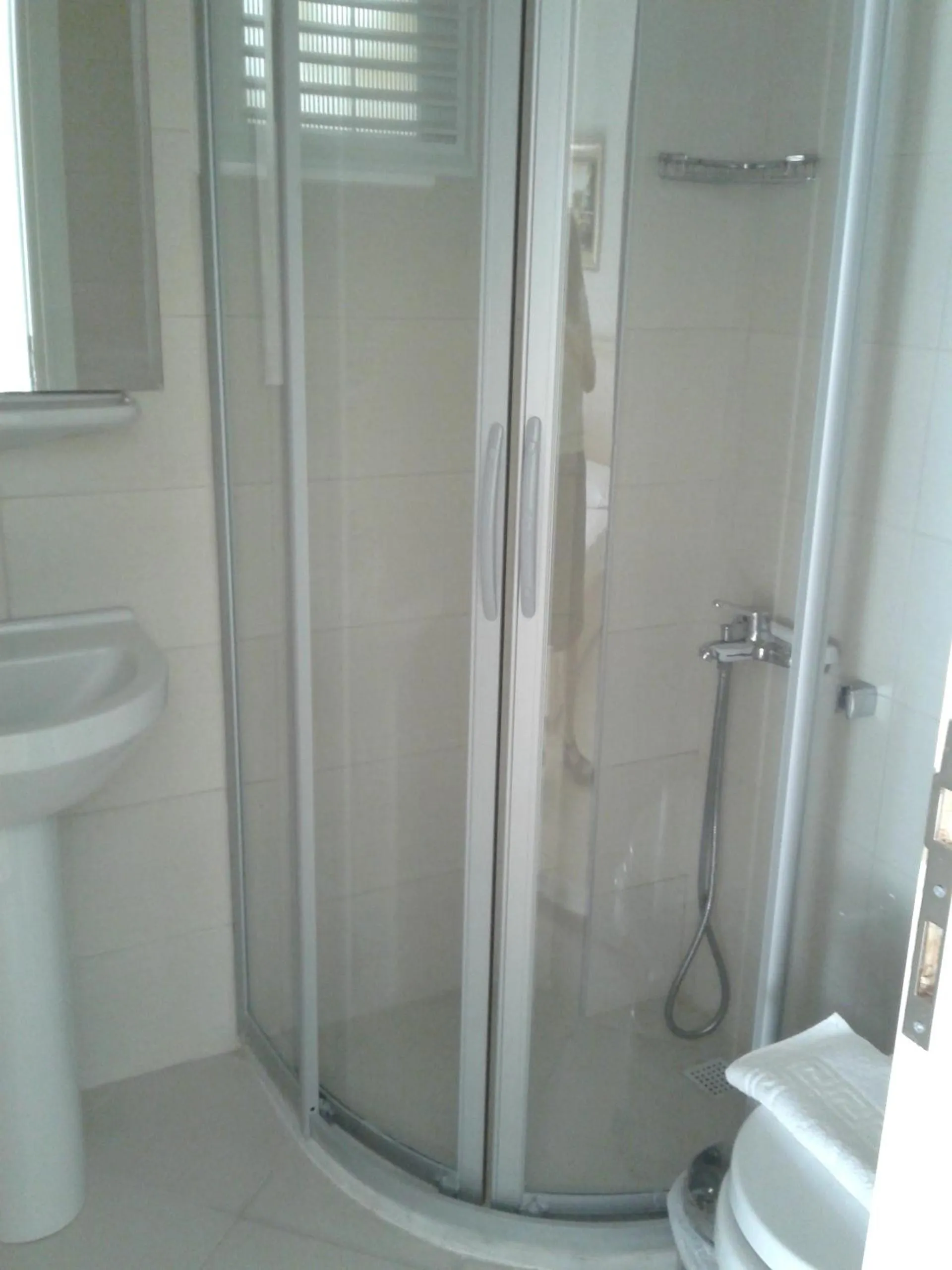 Bathroom in Melaike Hotel