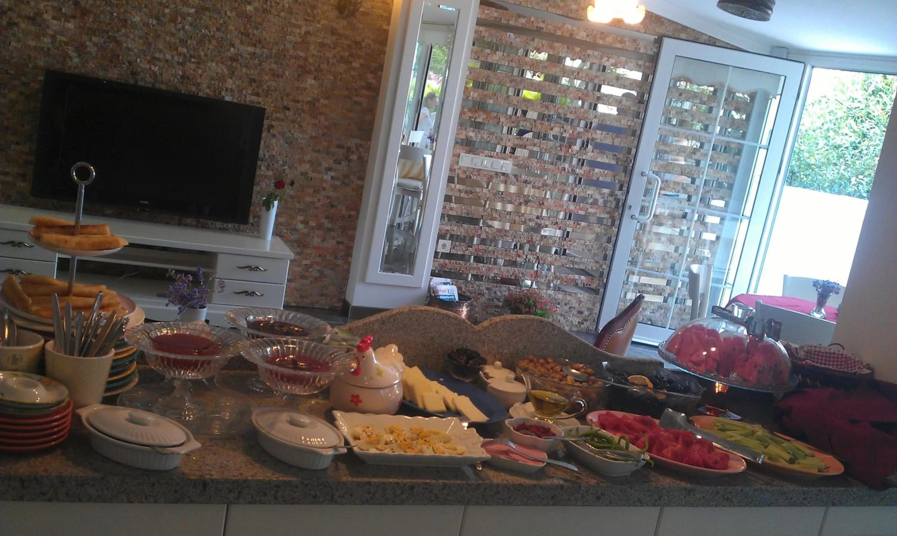 Food in Melaike Hotel