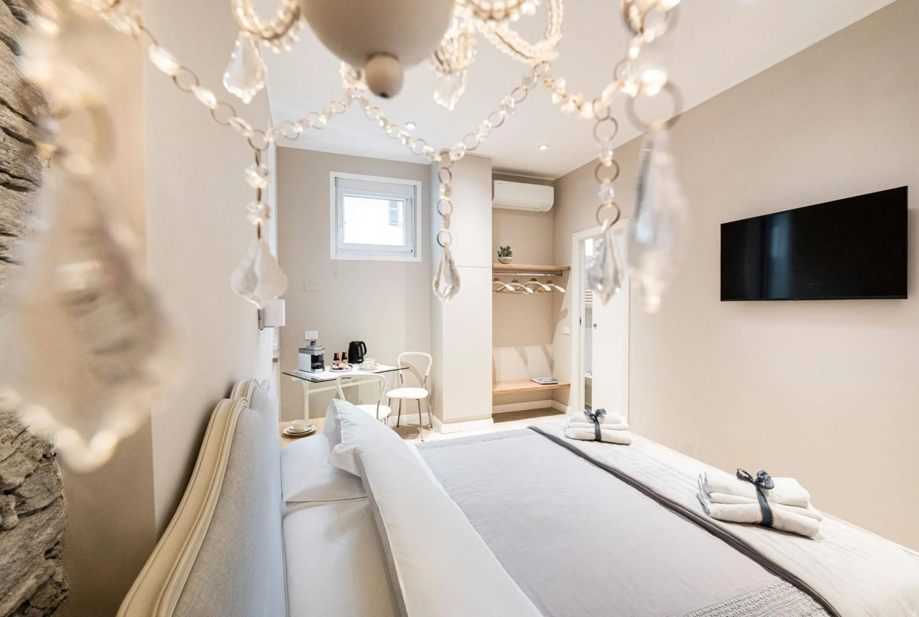 Bed in Residence Briona