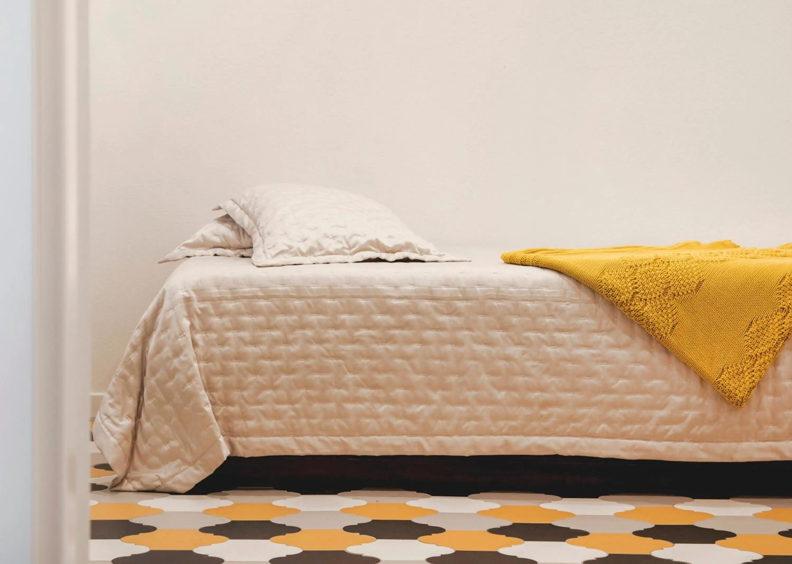 Bed in Residence Briona