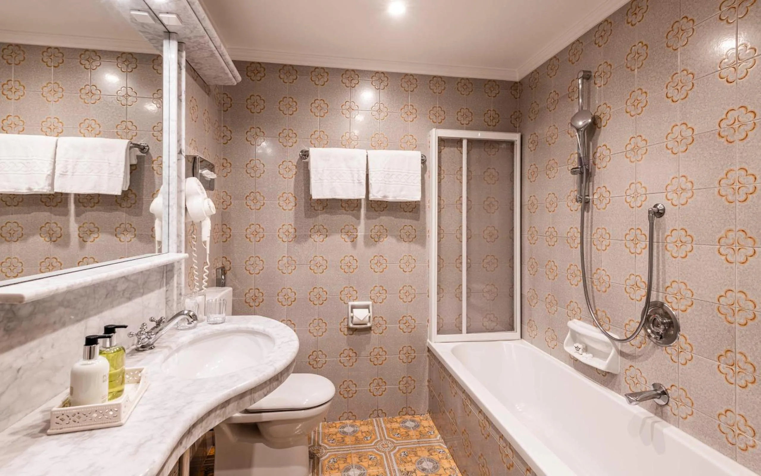 Bathroom in Hotel Cavallino D'Oro Bed&Breakfast