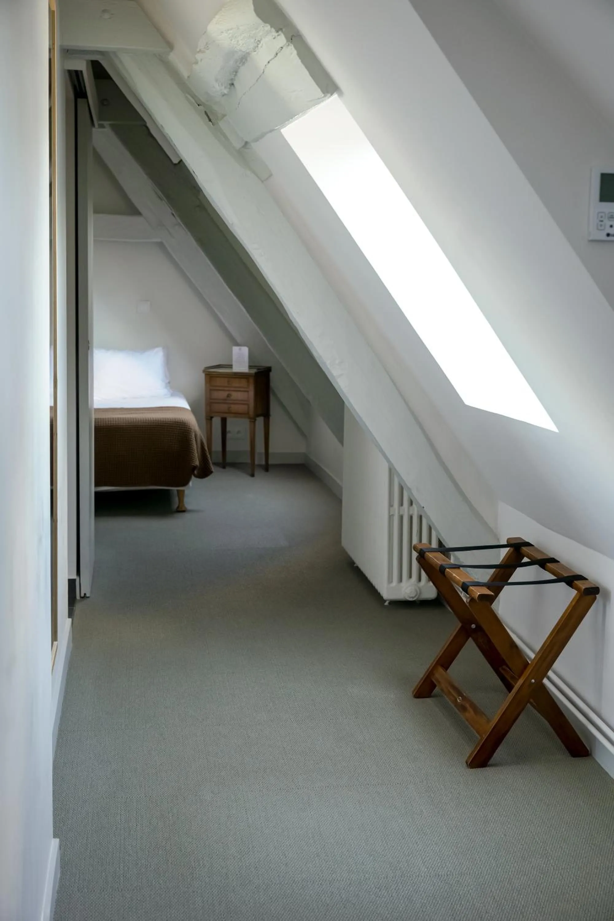 Photo of the whole room, Bed in Hôtel de Biencourt