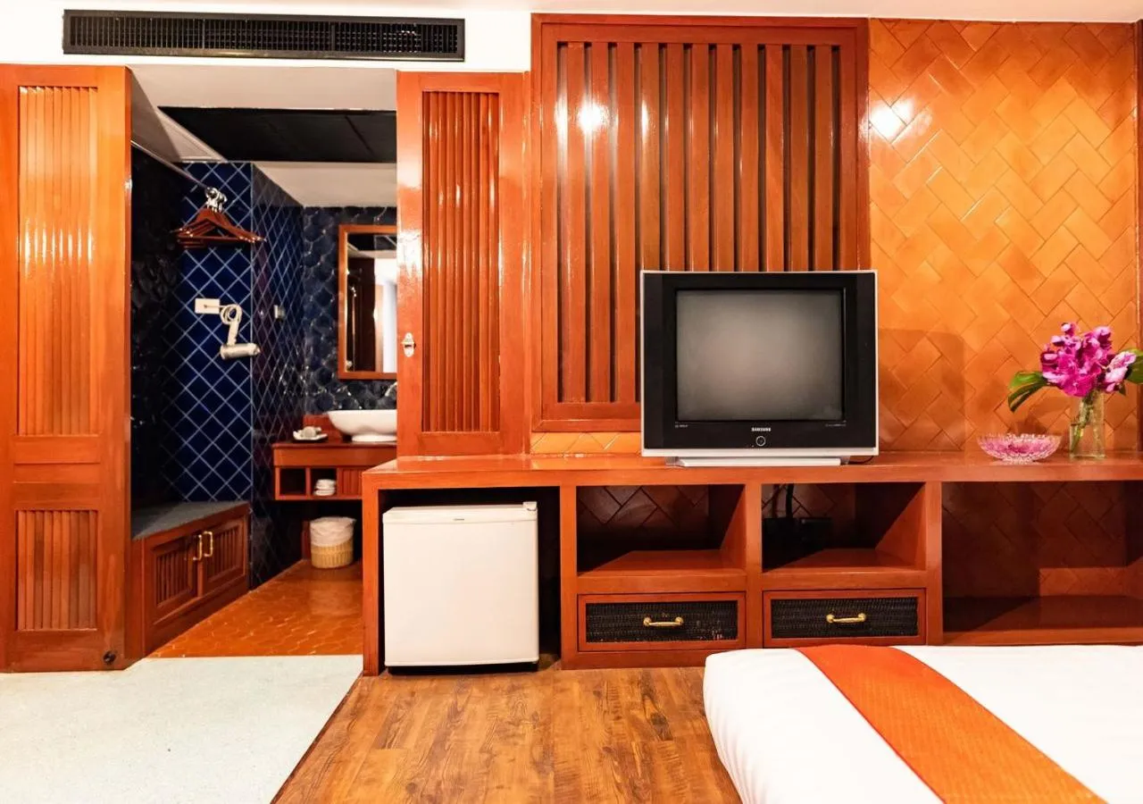 TV and multimedia, Bed in Dang Derm Khaosan