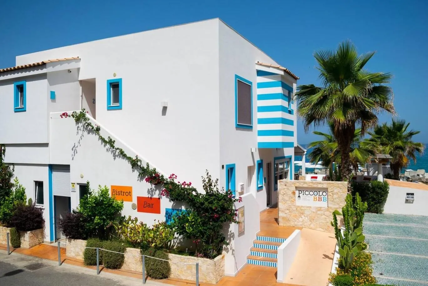 Property building in Piccolo Grand Hotel