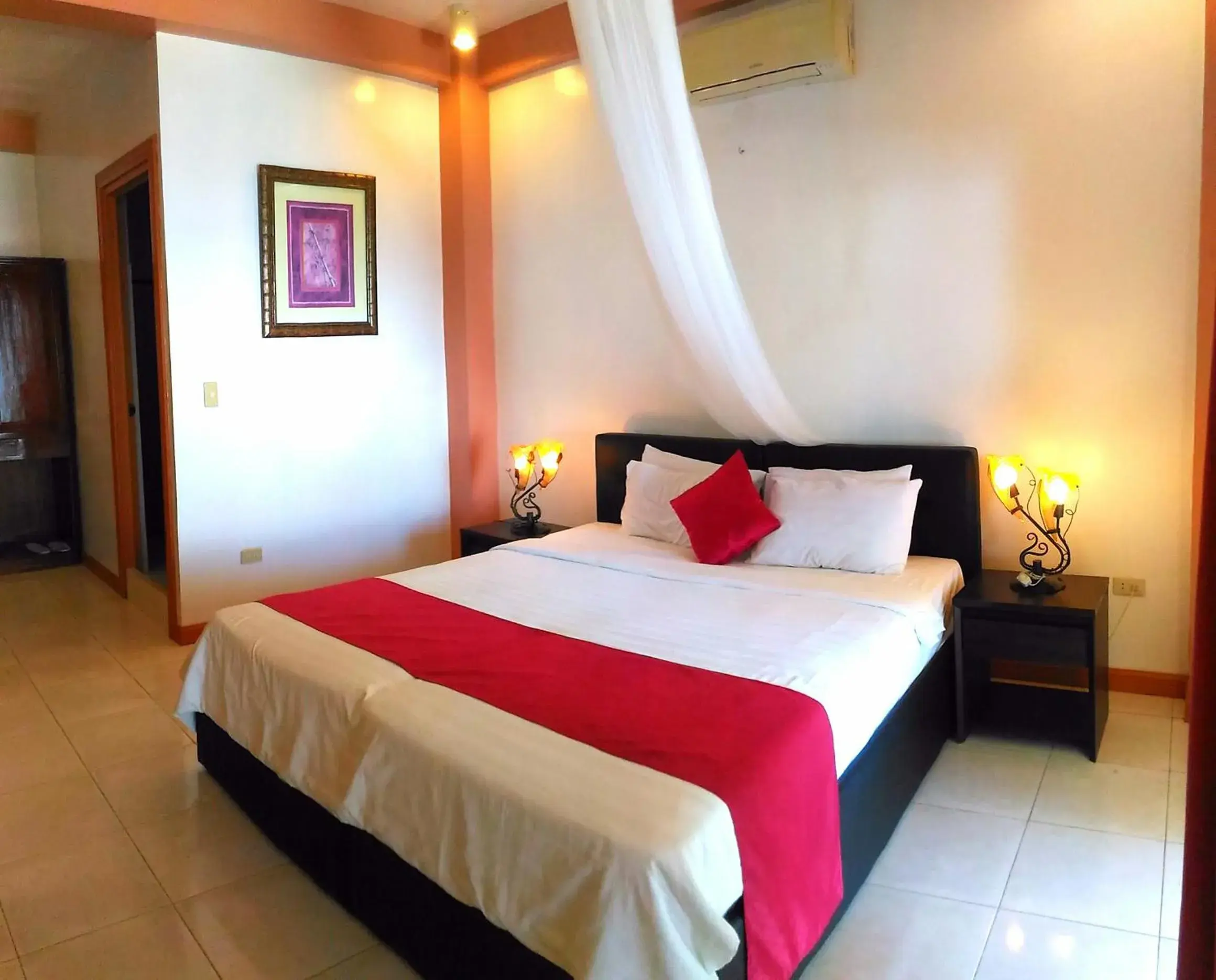 Deluxe Double Room - Beach Front in Anda White Beach Resort Deluxe Double Room - Beach Front in Anda White Beach Resort