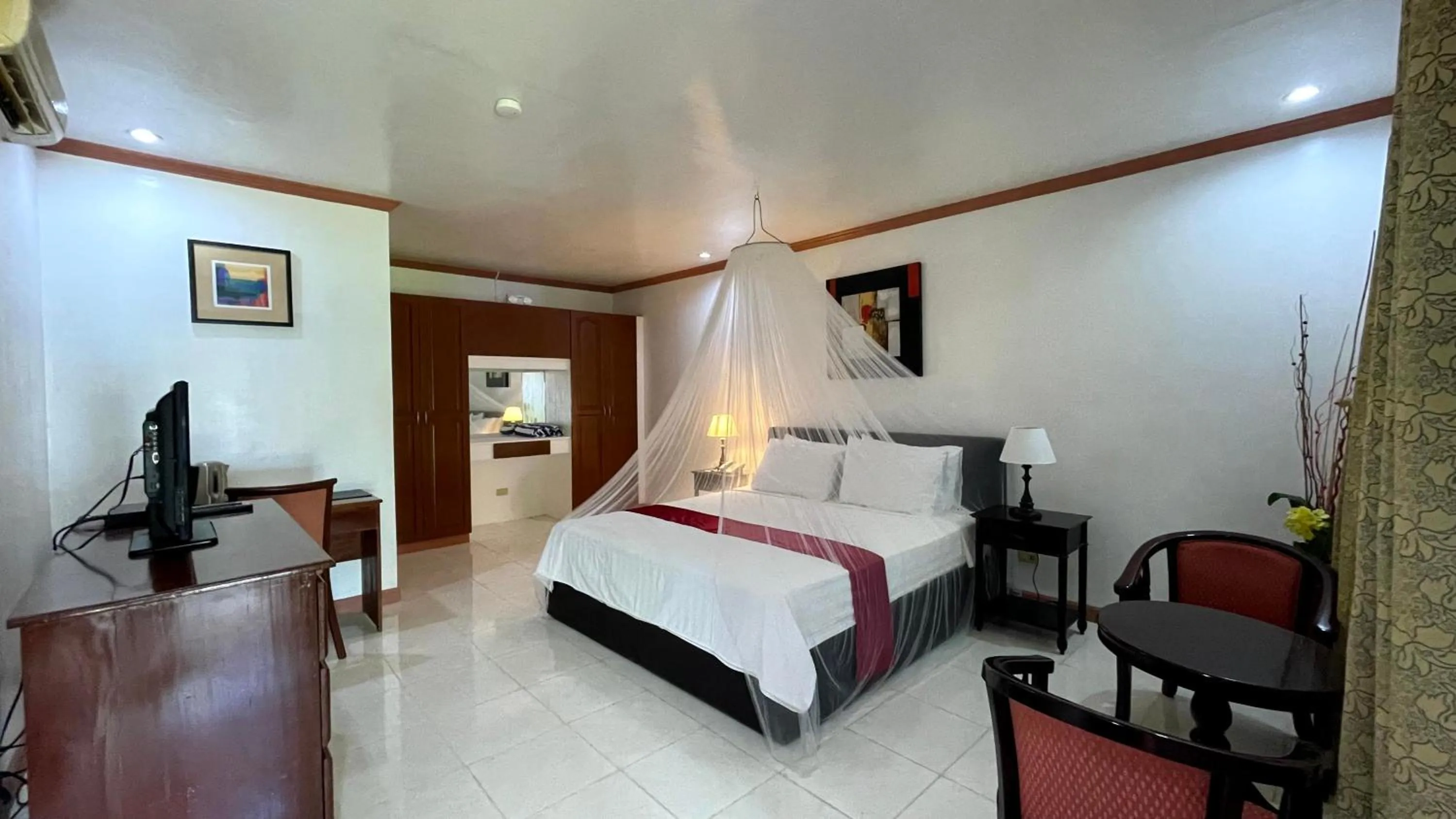 Photo of the whole room, Bed in Anda White Beach Resort