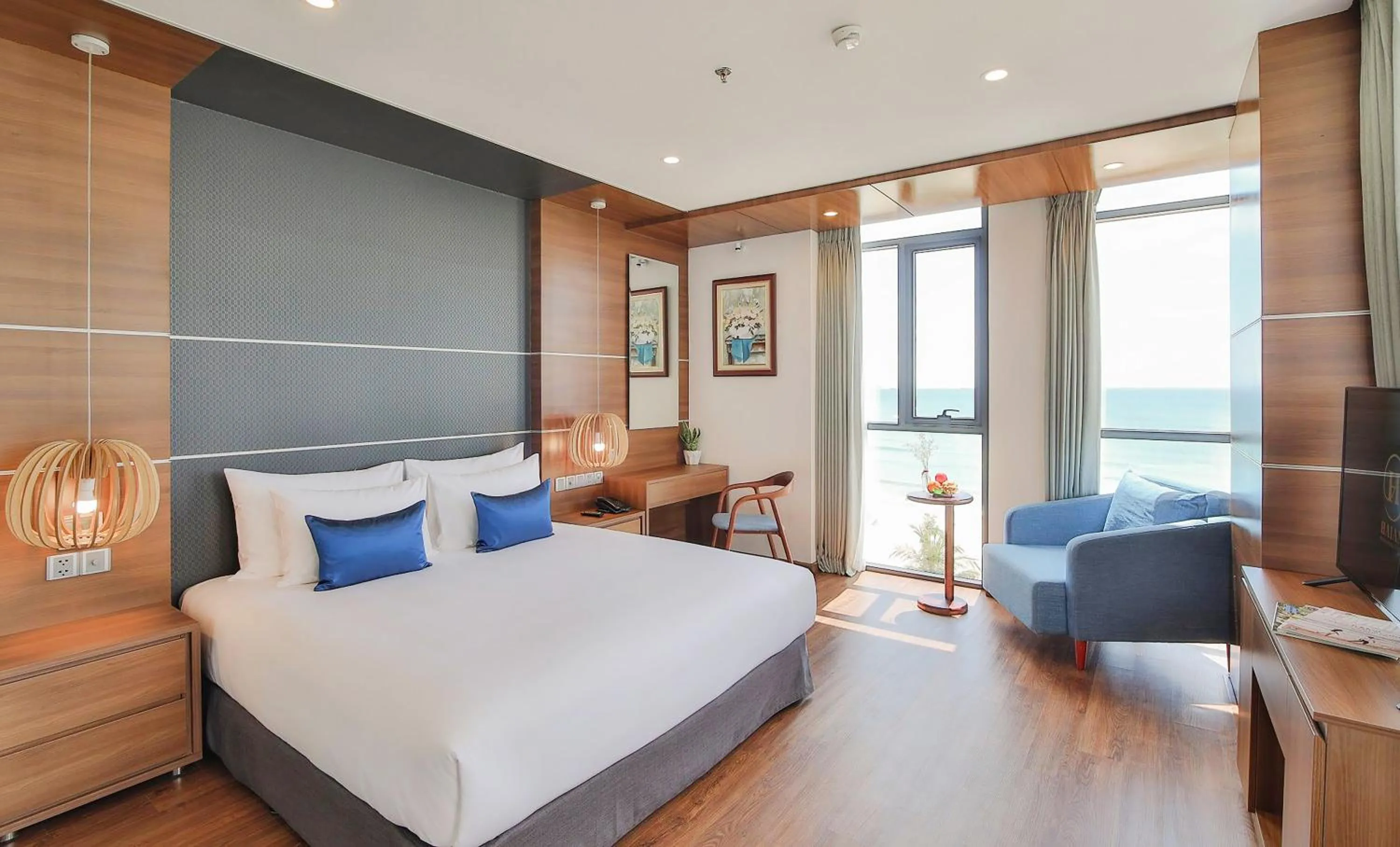 Bedroom, Bed in HAIAN Beach Hotel & Spa