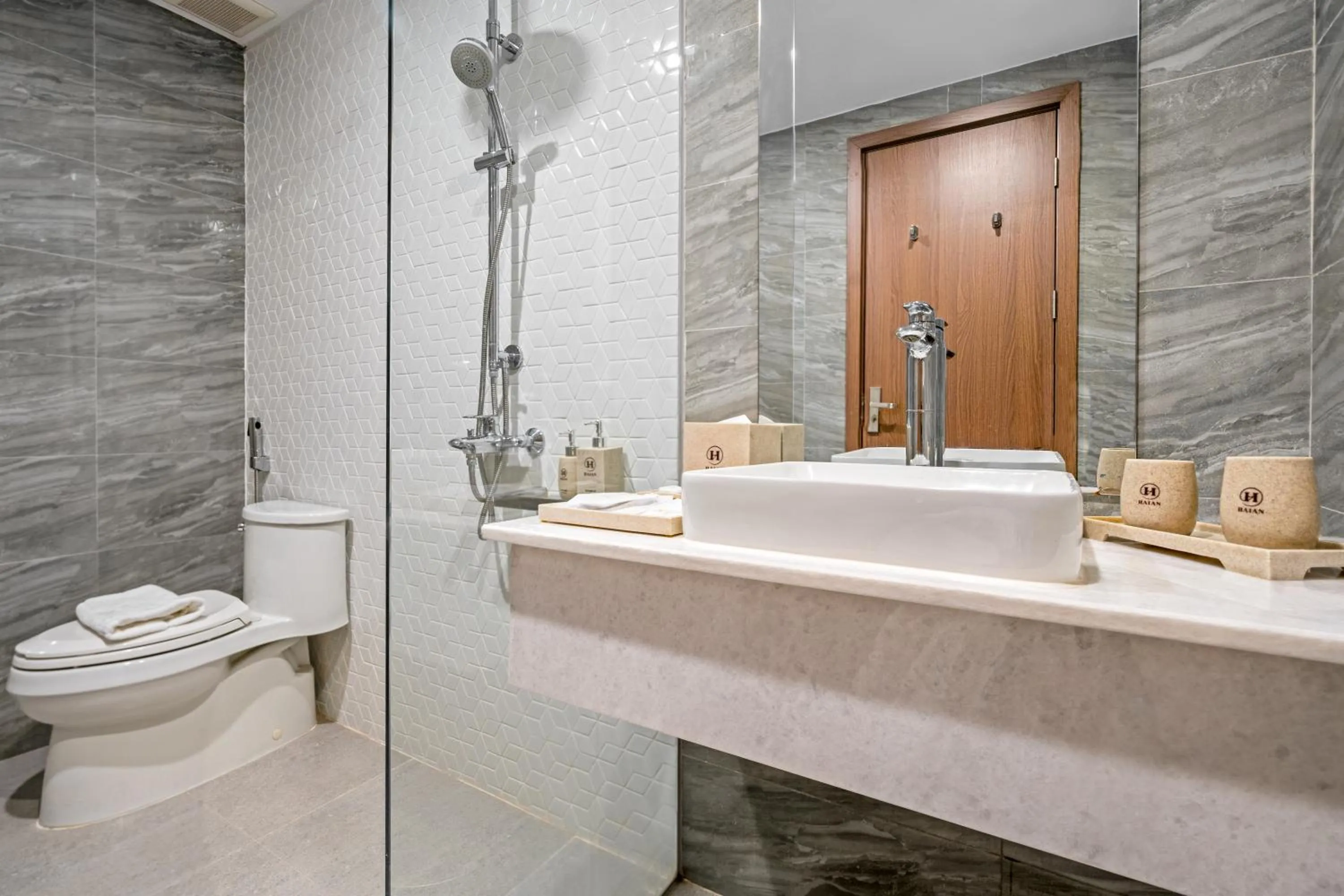 Bathroom in HAIAN Beach Hotel & Spa