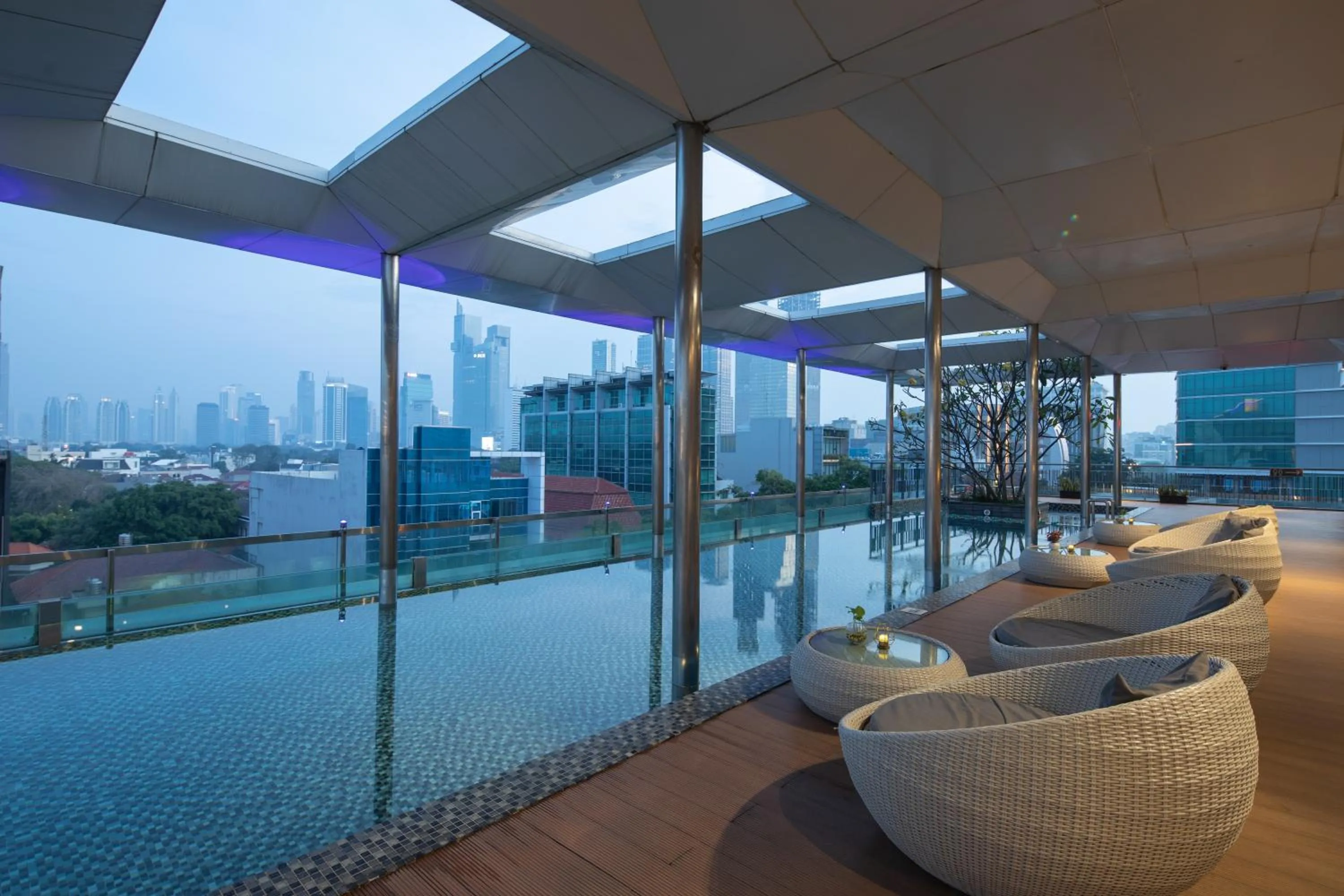 Swimming pool in Morrissey Hotel