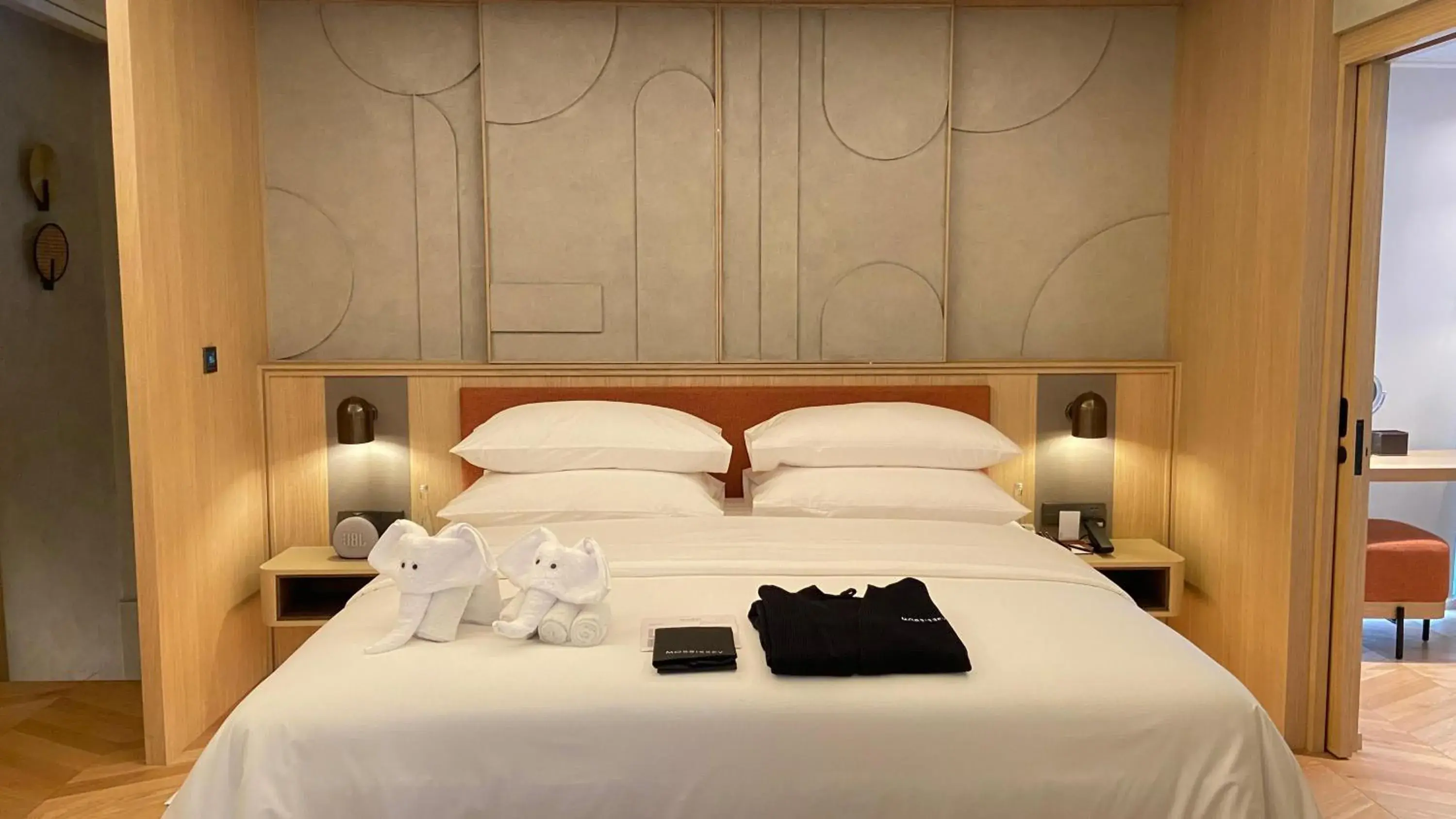 Bed in Morrissey Hotel Bed in Morrissey Hotel