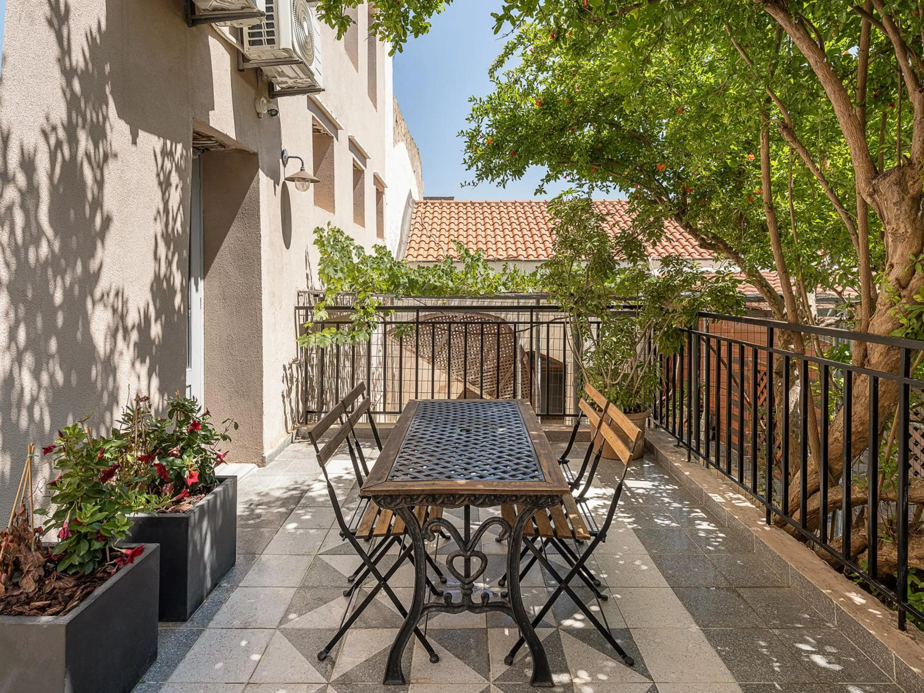 Balcony/Terrace in Aoria Estate Old Port