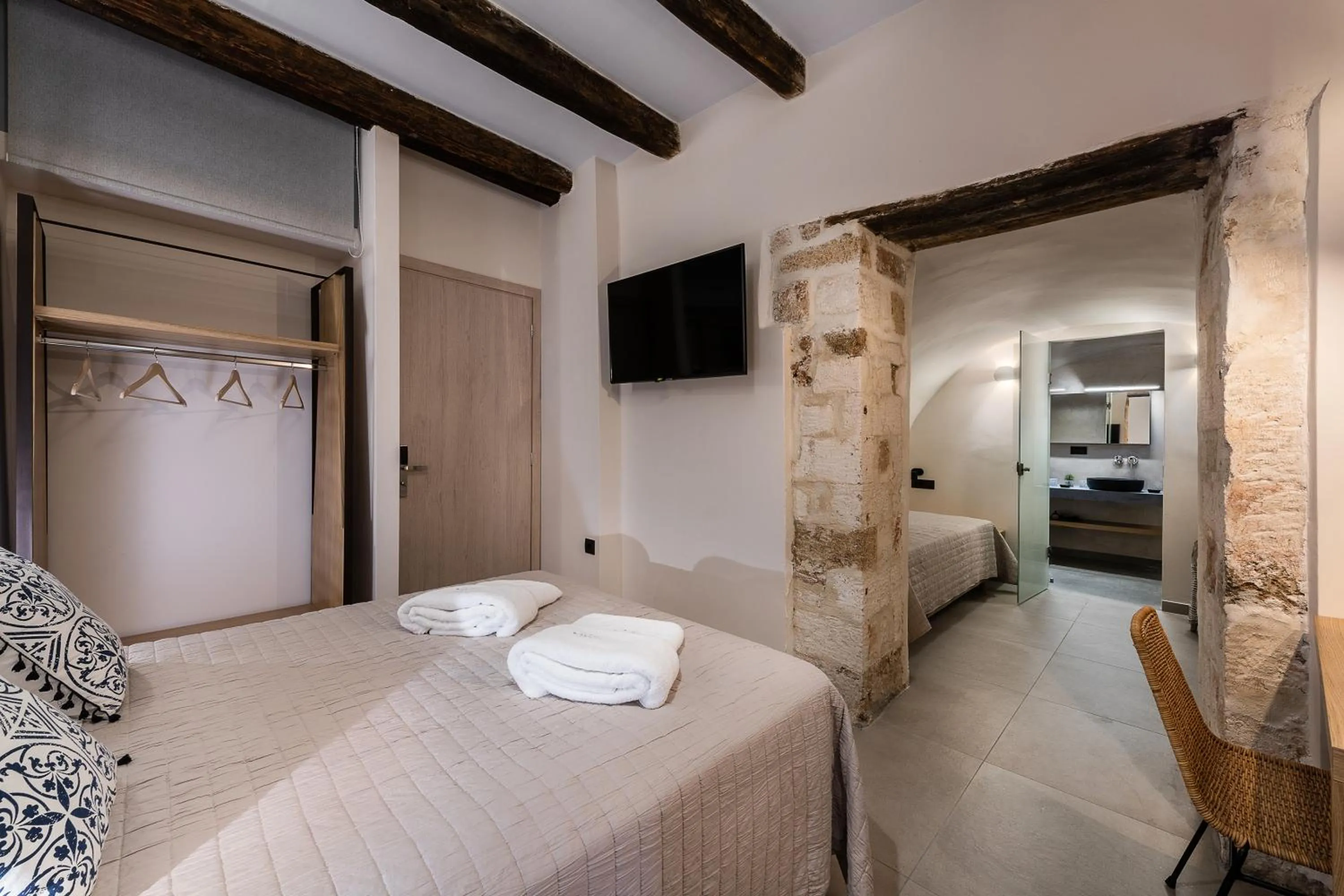 Bed in Aoria Estate Old Port