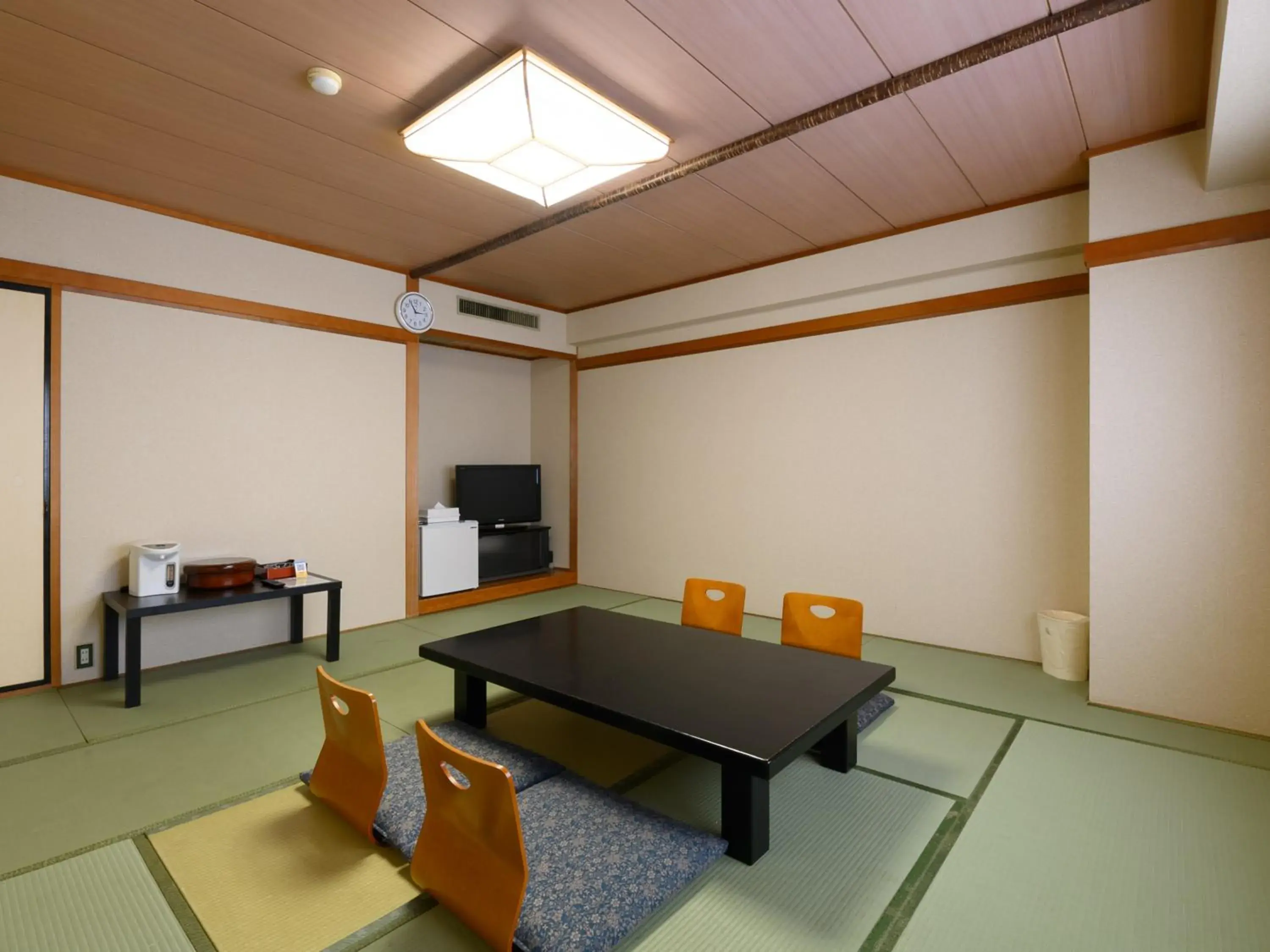 Japanese-Style Room - Smoking in Sabae City Hotel Japanese-Style Room - Smoking in Sabae City Hotel