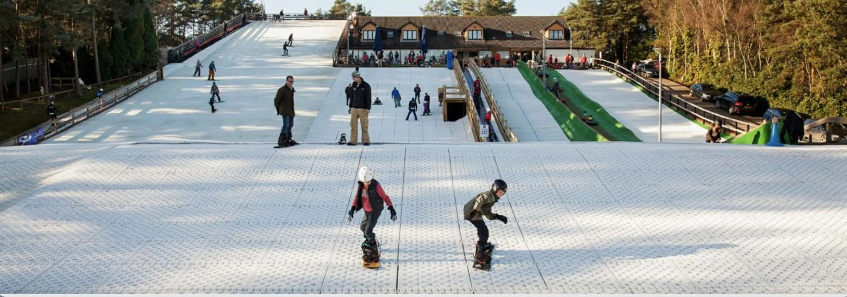 Skiing in Holiday Home Hot Tub & Sauna