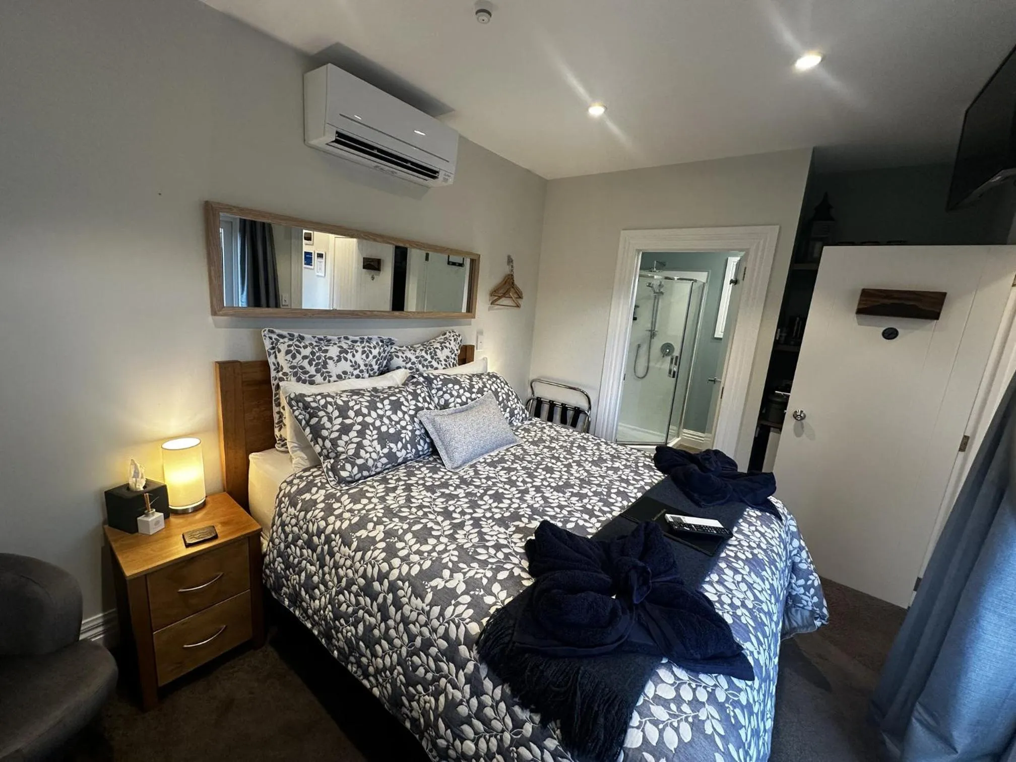 Bedroom, Bed in Two Rivers Ohakune - Boutique Bed and Breakfast