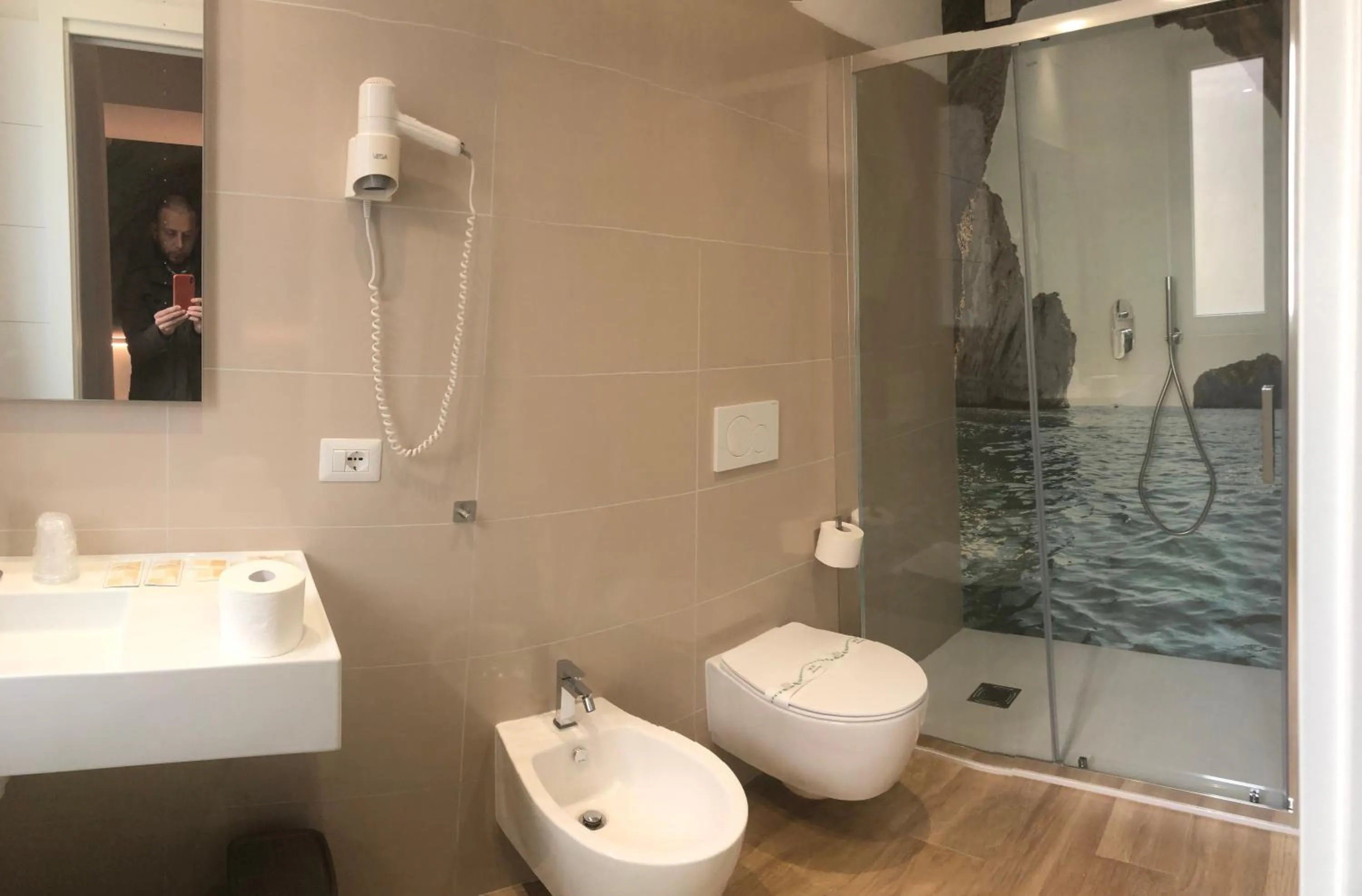 Bathroom in Hotel Ragno D'Oro