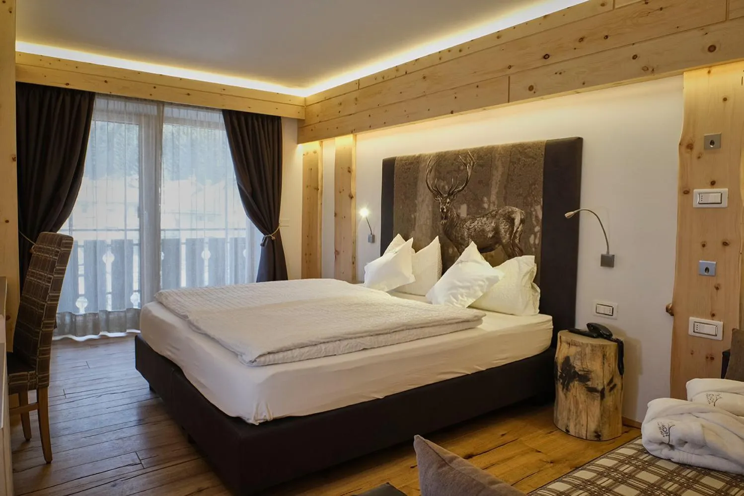 Bedroom, Bed in Cimon Dolomites Hotel