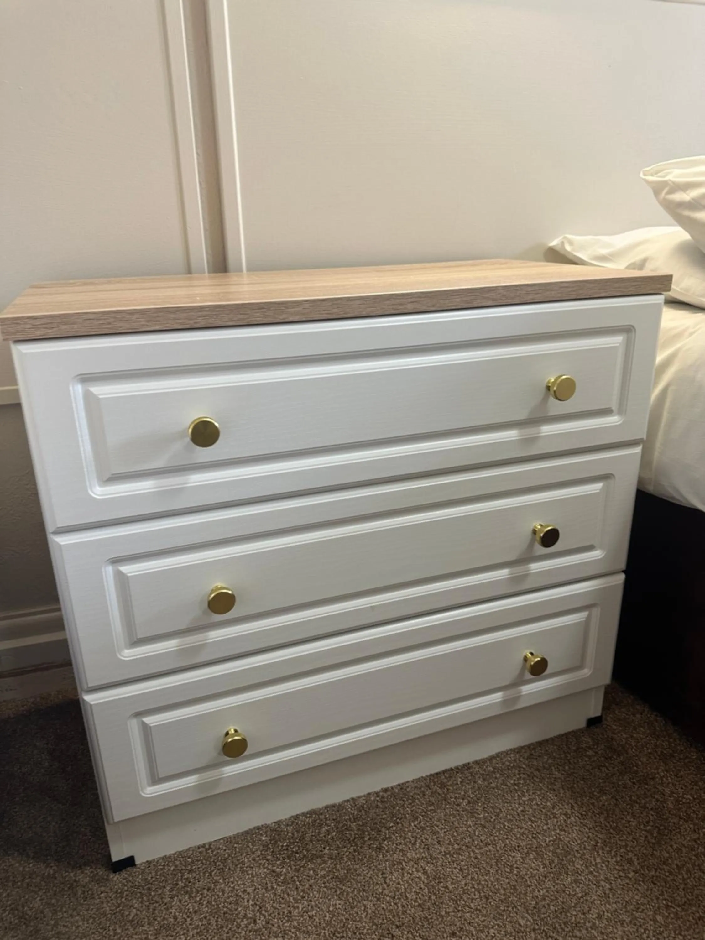 furniture, Bed in Clarence House Hotel