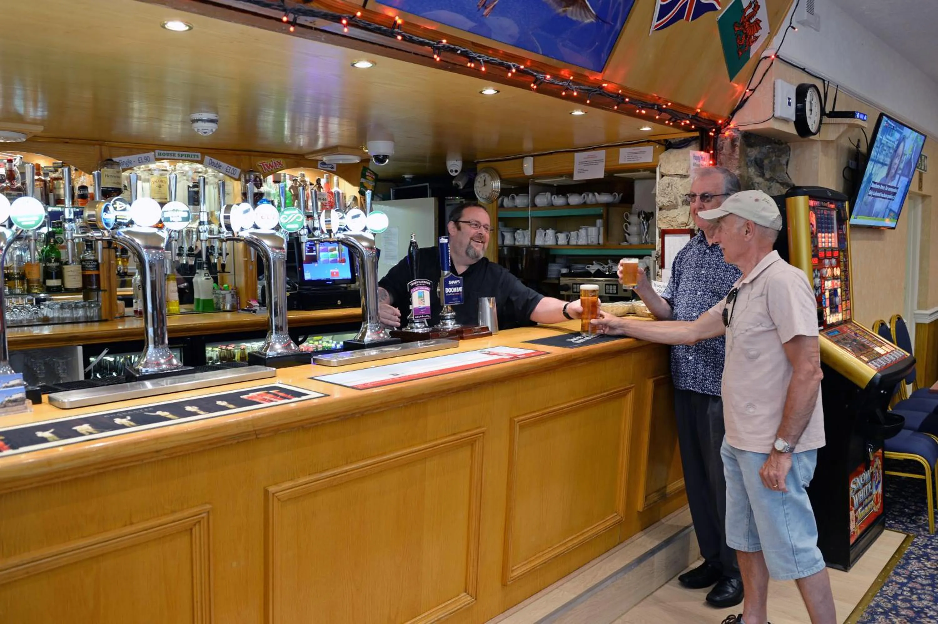 Lounge or bar in Clarence House Hotel