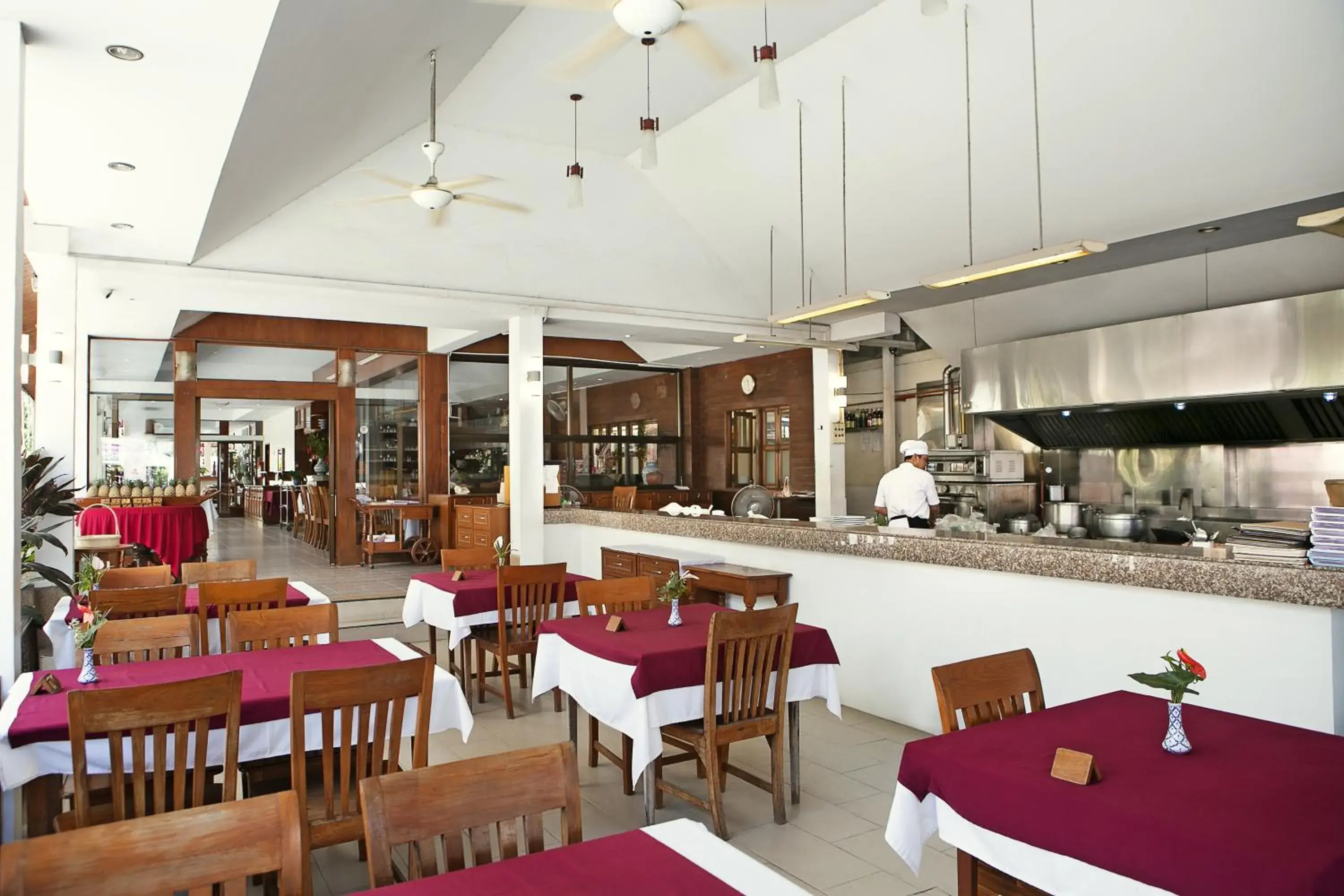 Restaurant/places to eat in Patong Palace Hotel - SHA Extra Plus Restaurant/places to eat in Patong Palace Hotel - SHA Extra Plus