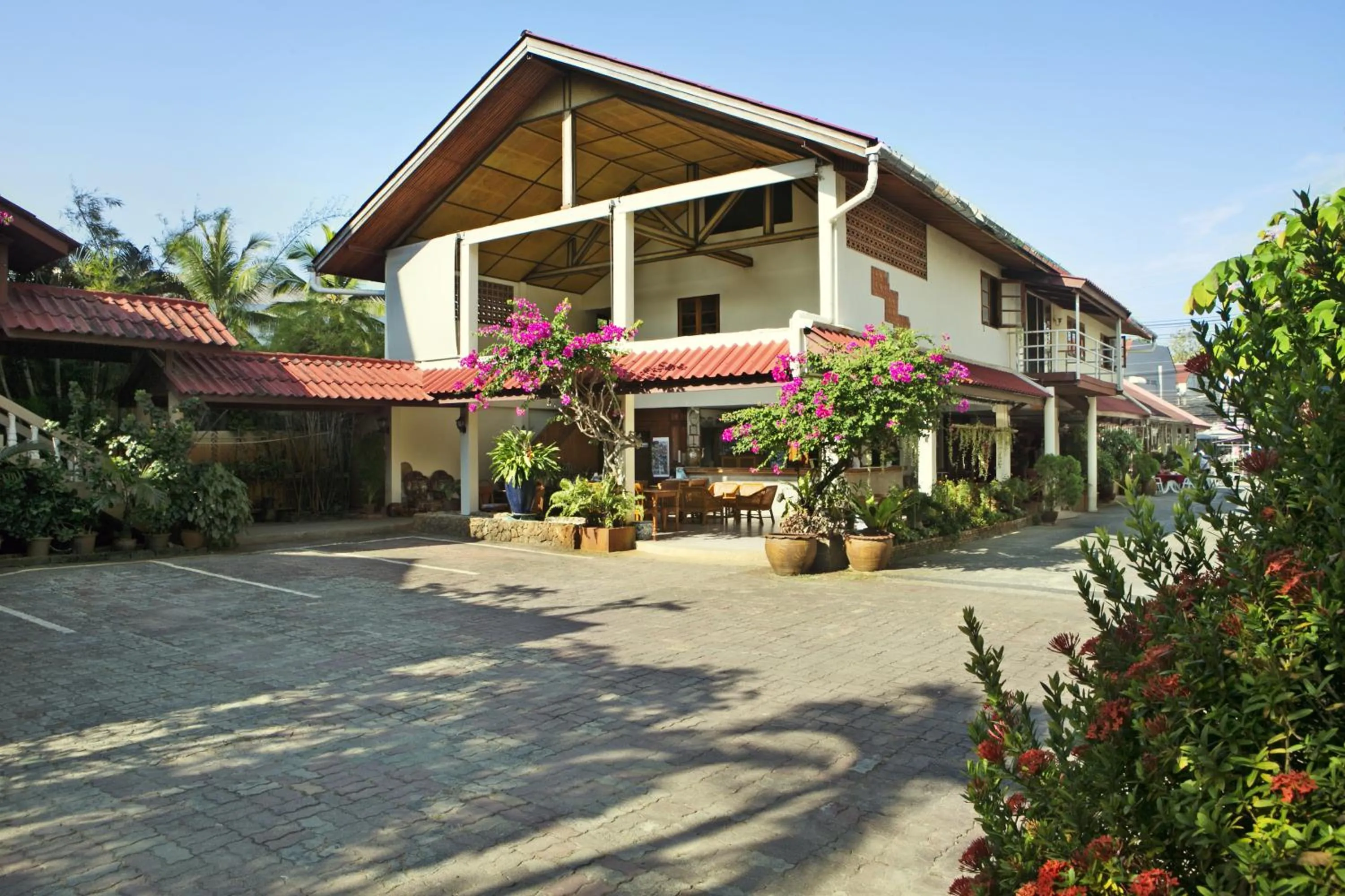 Lobby or reception in Patong Palace Hotel - SHA Extra Plus