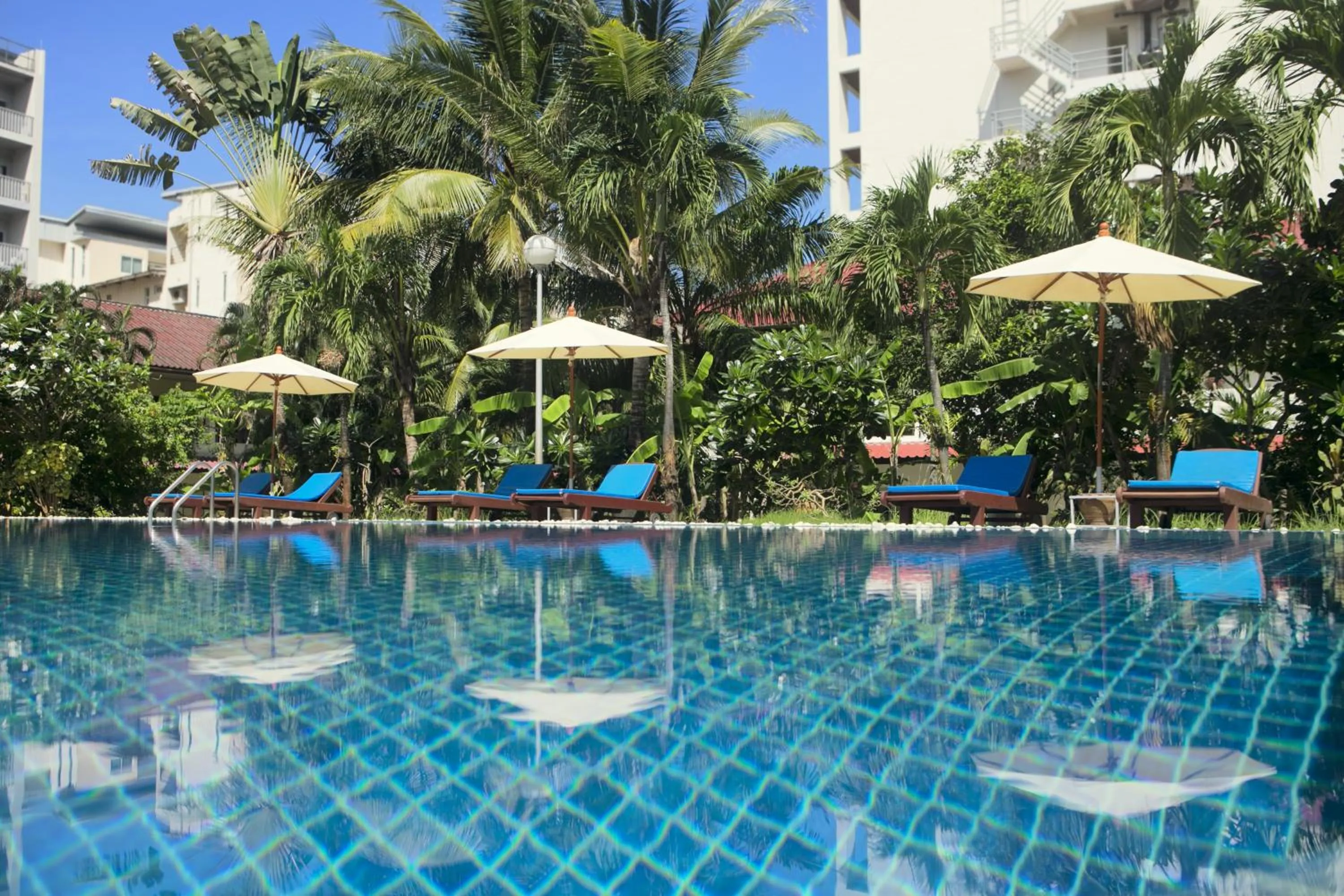 Swimming pool in Patong Palace Hotel - SHA Extra Plus