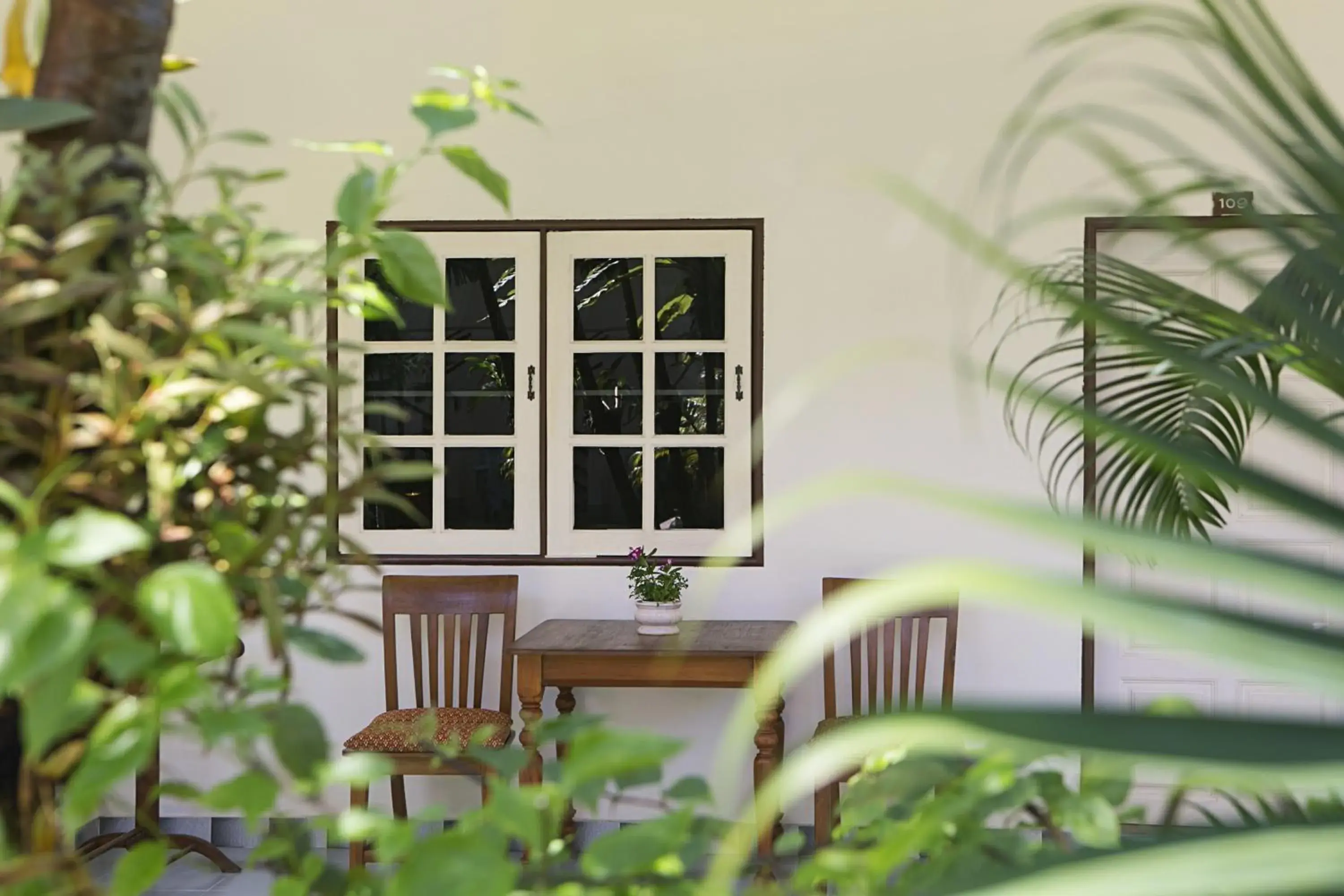 Property building in Patong Palace Hotel - SHA Extra Plus Property building in Patong Palace Hotel - SHA Extra Plus